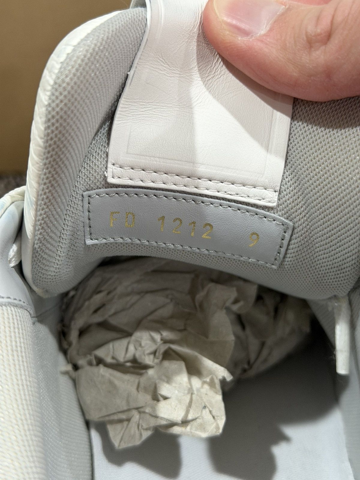 Louis Vuitton Louis Vuitton x Virgil All White #54 Low Top Trainer Sneaker Size US 9 / EU 42 - 9 Thumbnail