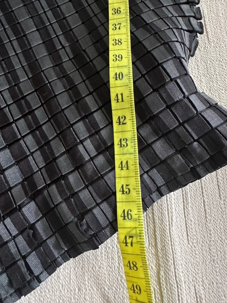 Issey Miyake Issey Miyake size:2 Black main line waffle pleated top Size S / US 4 / IT 40 - 4 Thumbnail