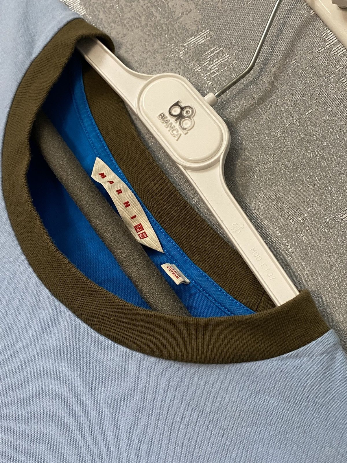 Marni × Uniqlo Marni /Uniqlo T-shirt Colaboration Casual Brand Size US M / EU 48-50 / 2 - 3 Thumbnail