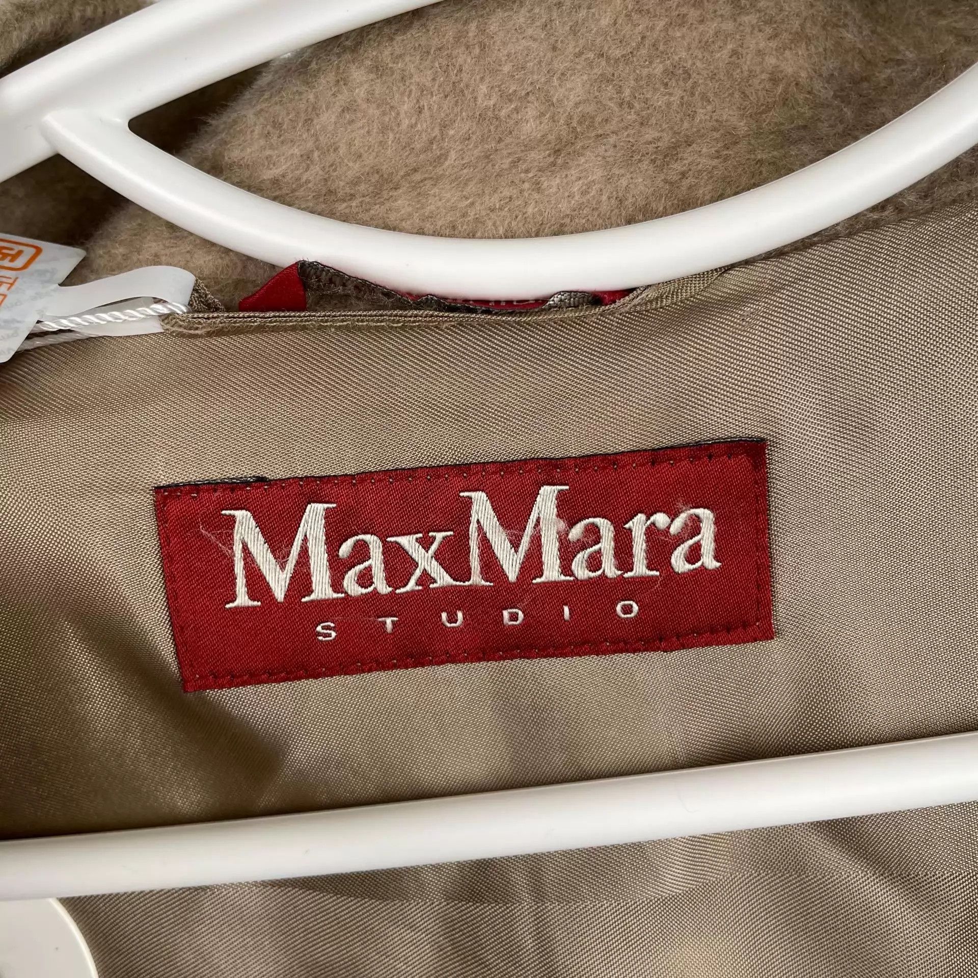 Max Mara Max Mara Women's Camel Cashmere Coat 155/80A Size XS / US 0-2 / IT 36-38 - 3 Thumbnail