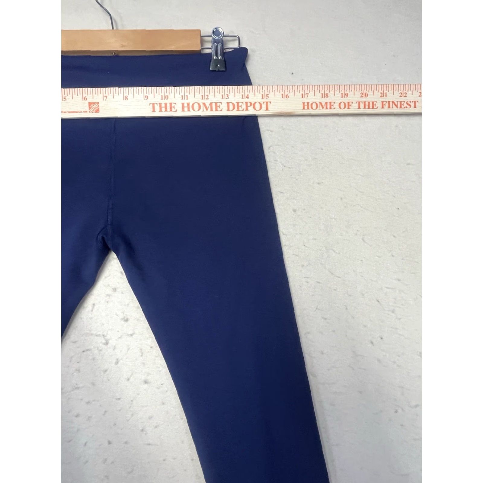Fabletics Fabletics Leggings Womens Small Navy Blue Teal Purple Multicolor Cropped Capris Capris Pattern Size S Women Size 28" / US 6 / IT 42 - 3 Thumbnail