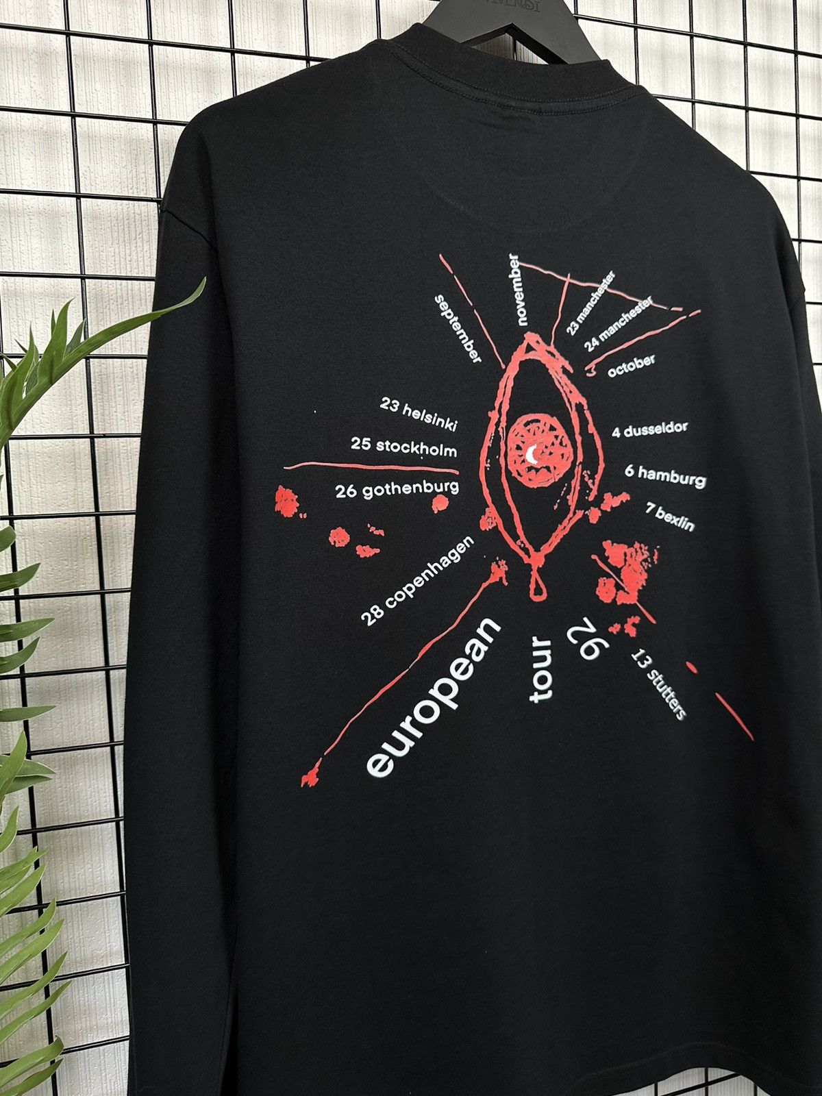 Band Tees The Cure “Wish” album Black Long sleeve Men L Tee shirt Size US L / EU 52-54 / 3 - 13 Thumbnail