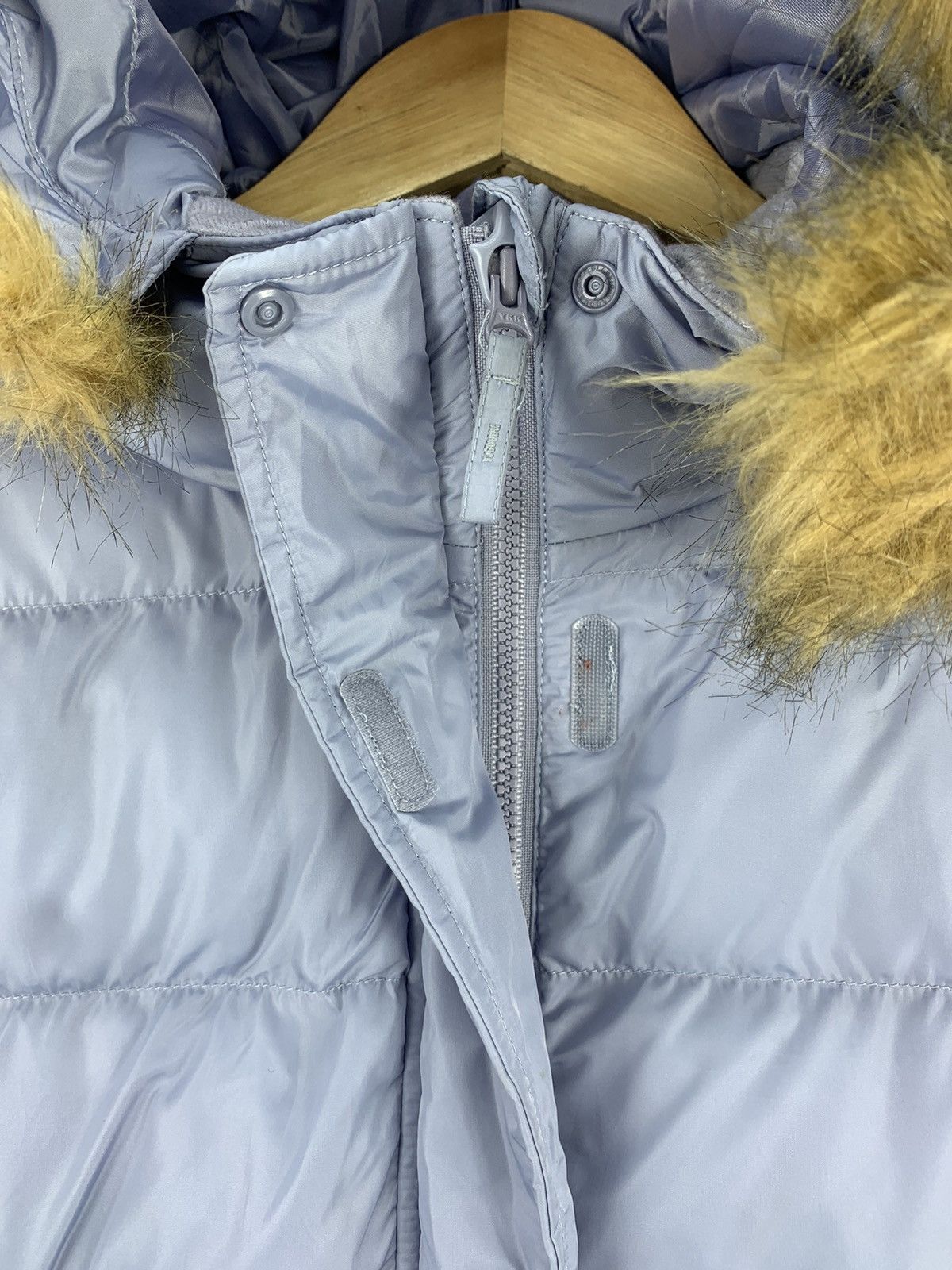 Japanese Brand × Uniqlo Uniqlo Winter Faux Fur Puffer Hoodie Down Jacket Size ONE SIZE - 7 Thumbnail
