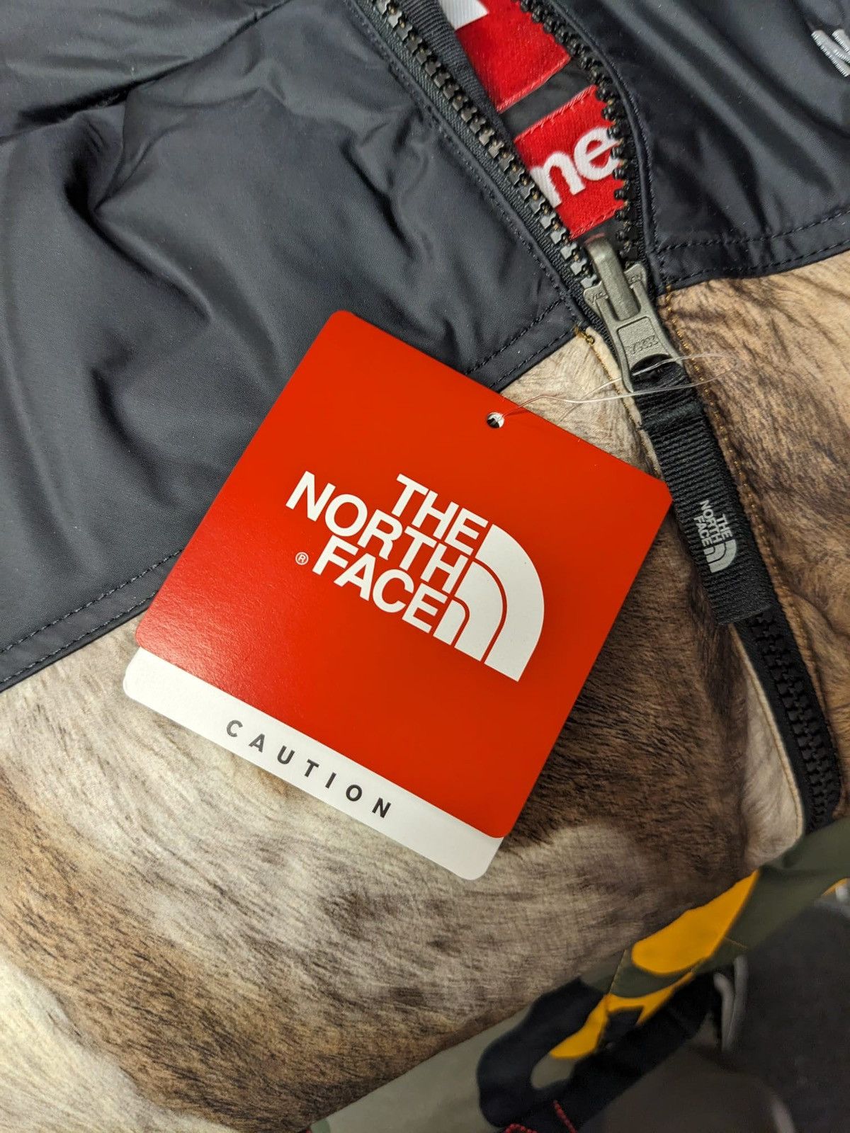Supreme FW13 SUPREME THE NORTH FACE TNF FUR PRINT NUPTSE VEST BROWN Size US S / EU 44-46 / 1 - 14 Thumbnail