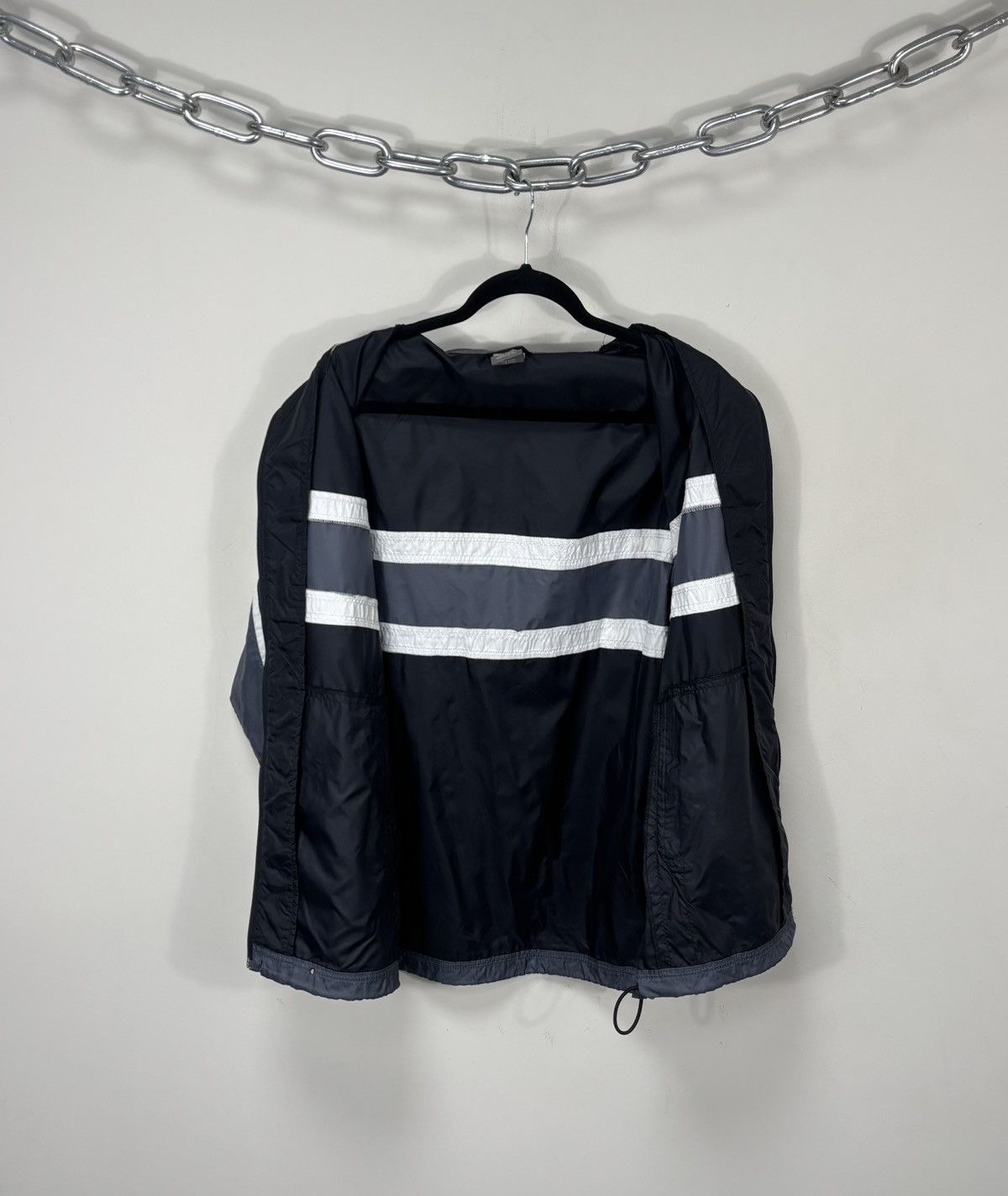 Nike Vintage Nike Y2K Black/Grey Hype Nylon Track Jacket Size US M / EU 48-50 / 2 - 13 Thumbnail