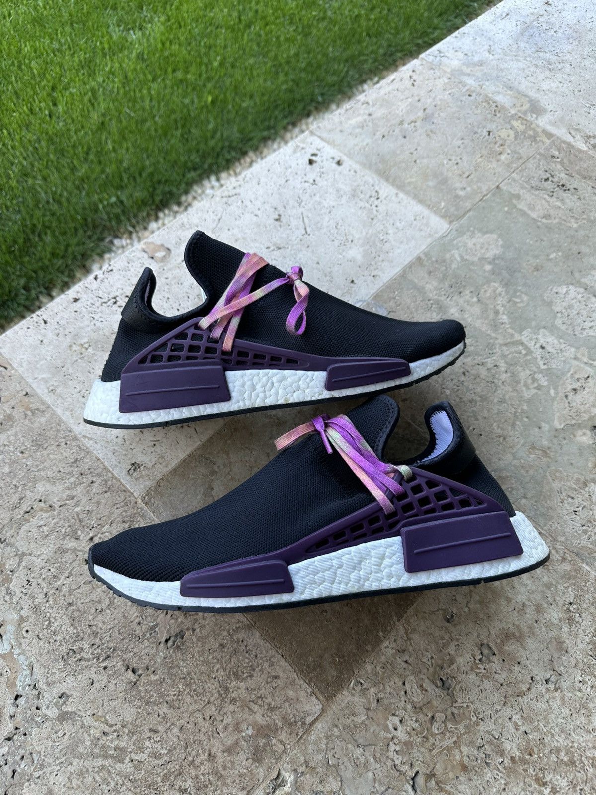 Adidas × Pharrell Adidas nmd human race Size US 9 / EU 42 - 2 Thumbnail
