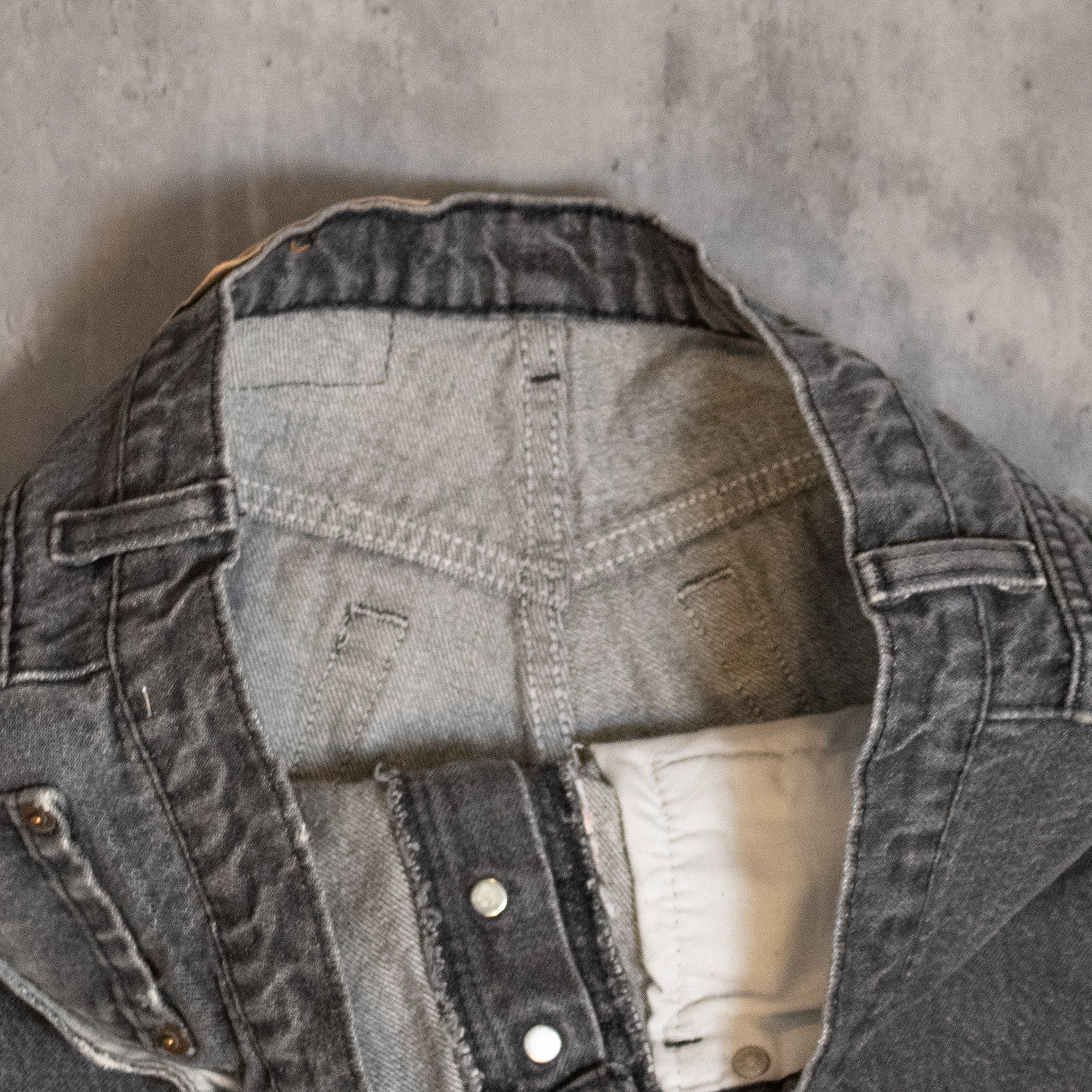 Levi's Vintage 1990's Levis 501 Faded Black Booty Jean Shorts Jorts Size US 30 / EU 46 - 6 Thumbnail