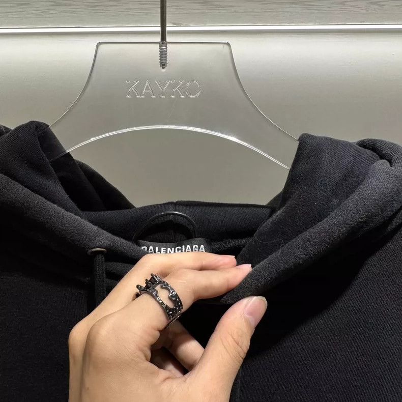 Balenciaga Balenciaga Crew hoodie Size US M / EU 48-50 / 2 - 3 Thumbnail