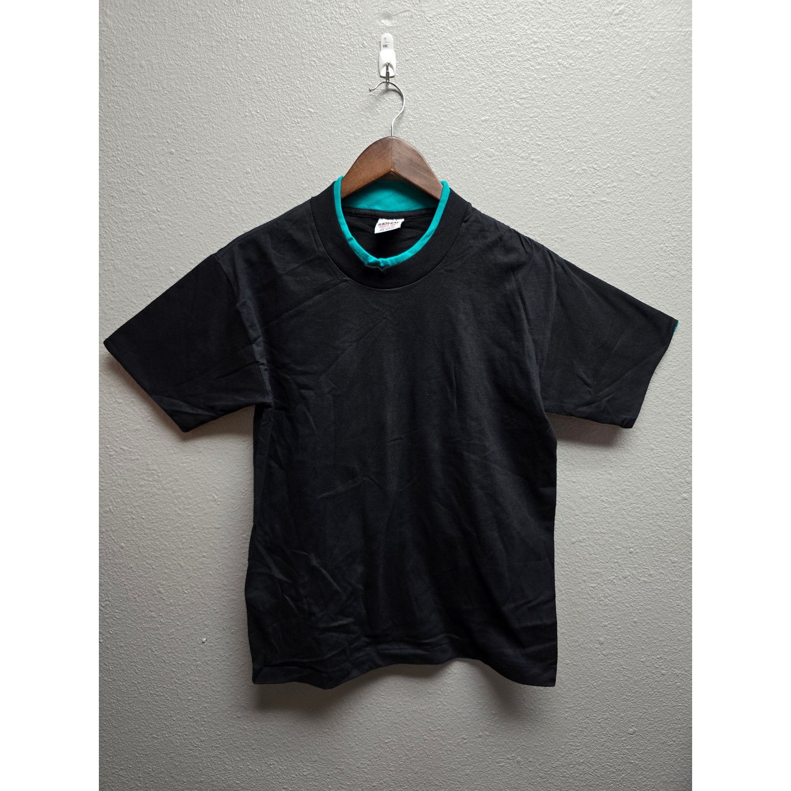 Signal Sport Vintage Black Blank Shirt Signal Sport 90s Blue Tee Small Size US S / EU 44-46 / 1 - 1 Thumbnail