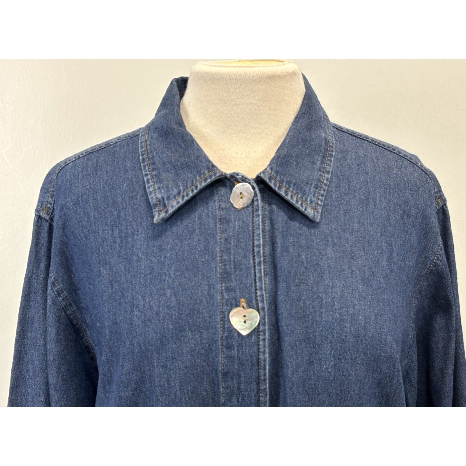 Coldwater Creek VINTAGE Coldwater Creek Chambray Denim Shirt Large Blue Button-Up Long Sleeve Collared 100% Cotton Womens Granny Core Cottage Core Buttons Made US Size L / US 10 / IT 46 - 5 Thumbnail