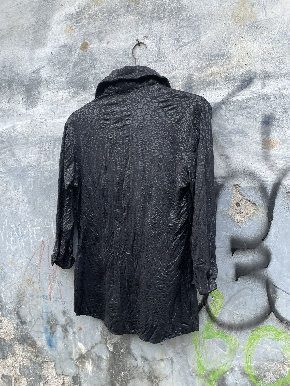 Japanese Brand Y2K Black Crown Snake Skin Ifsixwasnine Style Shirt Size US L / EU 52-54 / 3 - 9 Thumbnail