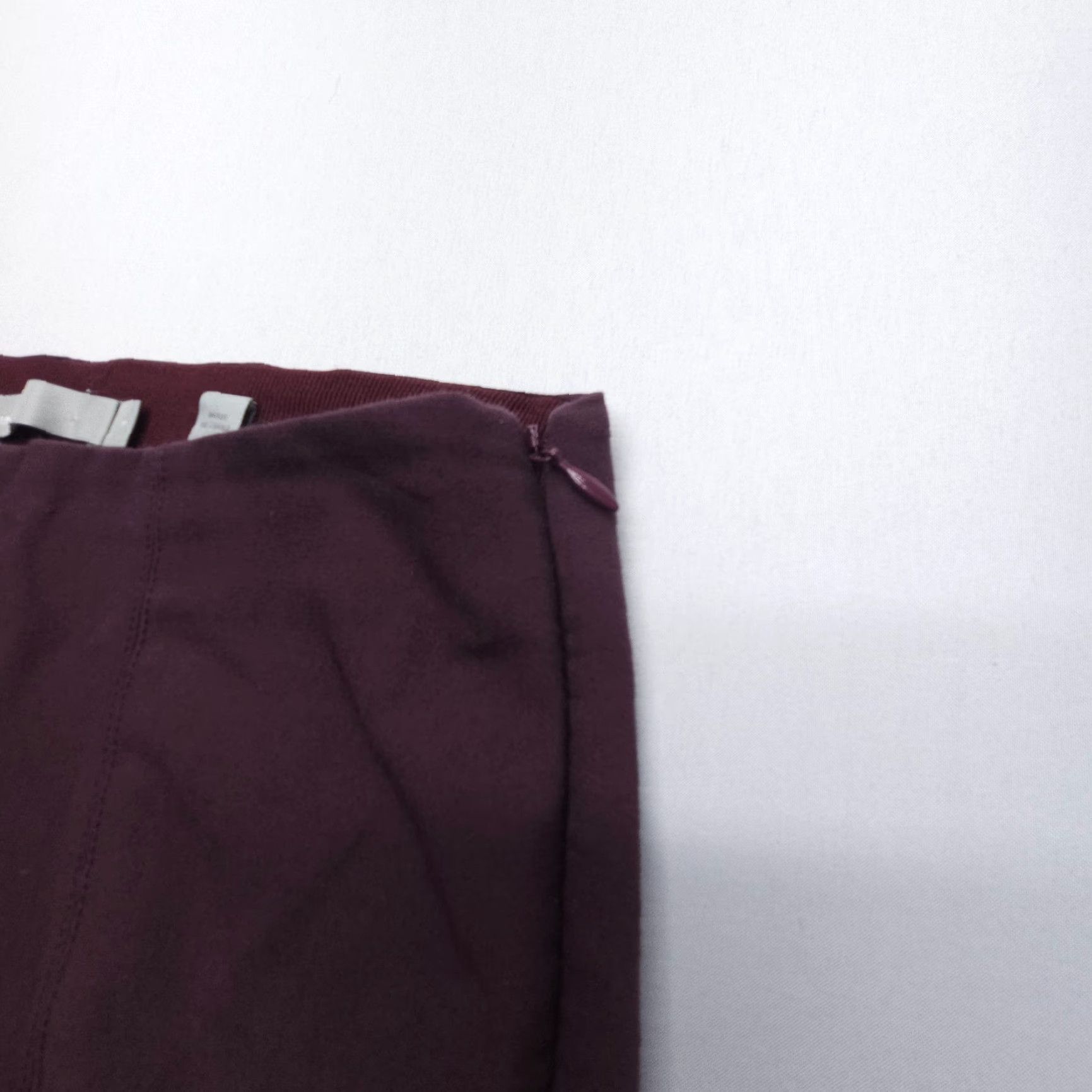 Vince Vince Front Seam Legging in Black Cherry Size Small Stretch Career Office Italy Pants Women S Slim Ankle Red USA eyeing Vintage N/A Size 28" / US 6 / IT 42 - 7 Thumbnail