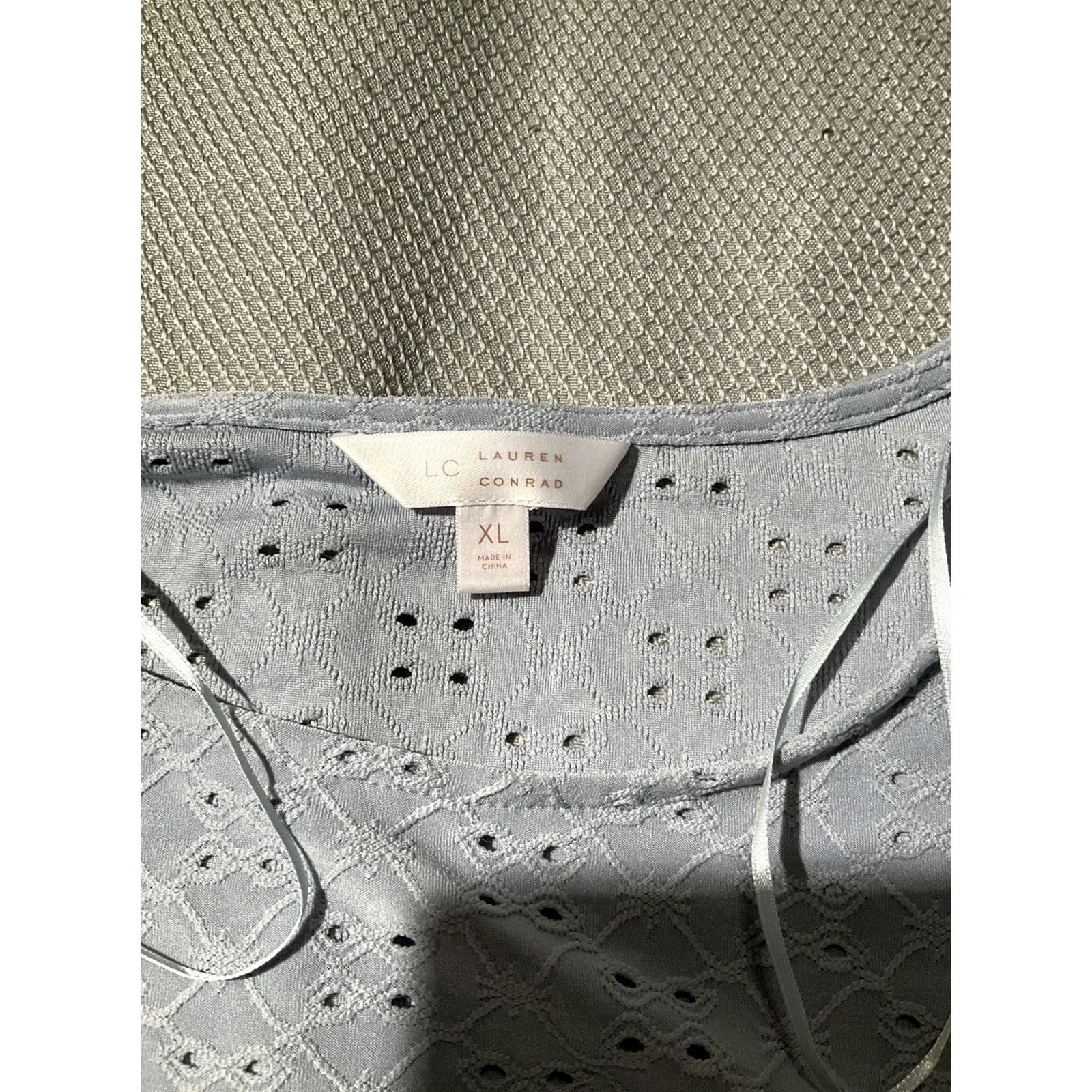 Vintage LC Lauren Conrad Shirt Womens XL Blue NWT Ruffle Sleeve Knit Geometric Top Size XL / US 12-14 / IT 48-50 - 5 Thumbnail