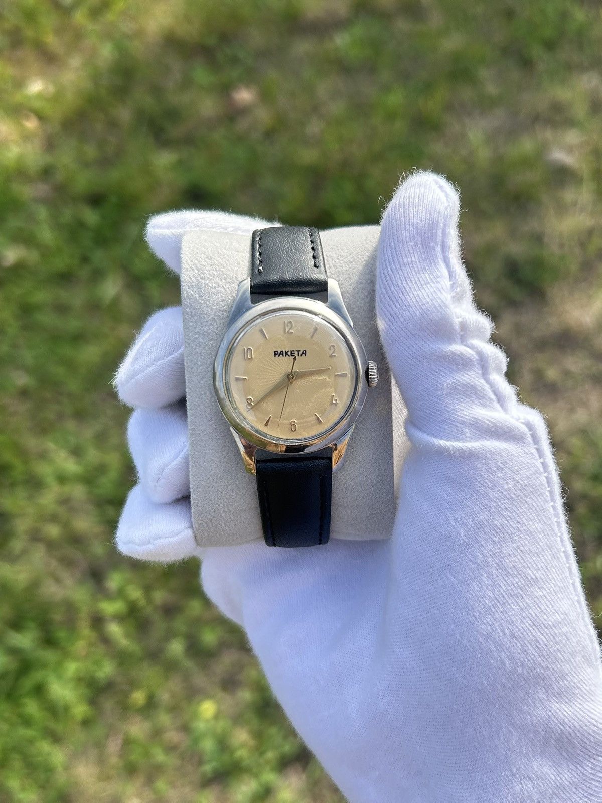 Vintage Vintage Watch Raketa USSR Soviet Mechanical 1950s Size ONE SIZE - 10 Thumbnail