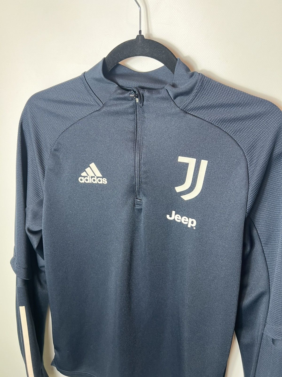Adidas Vintage Adidas Juventus 2020 football soccer Long Sleeve Size US S / EU 44-46 / 1 - 2 Thumbnail
