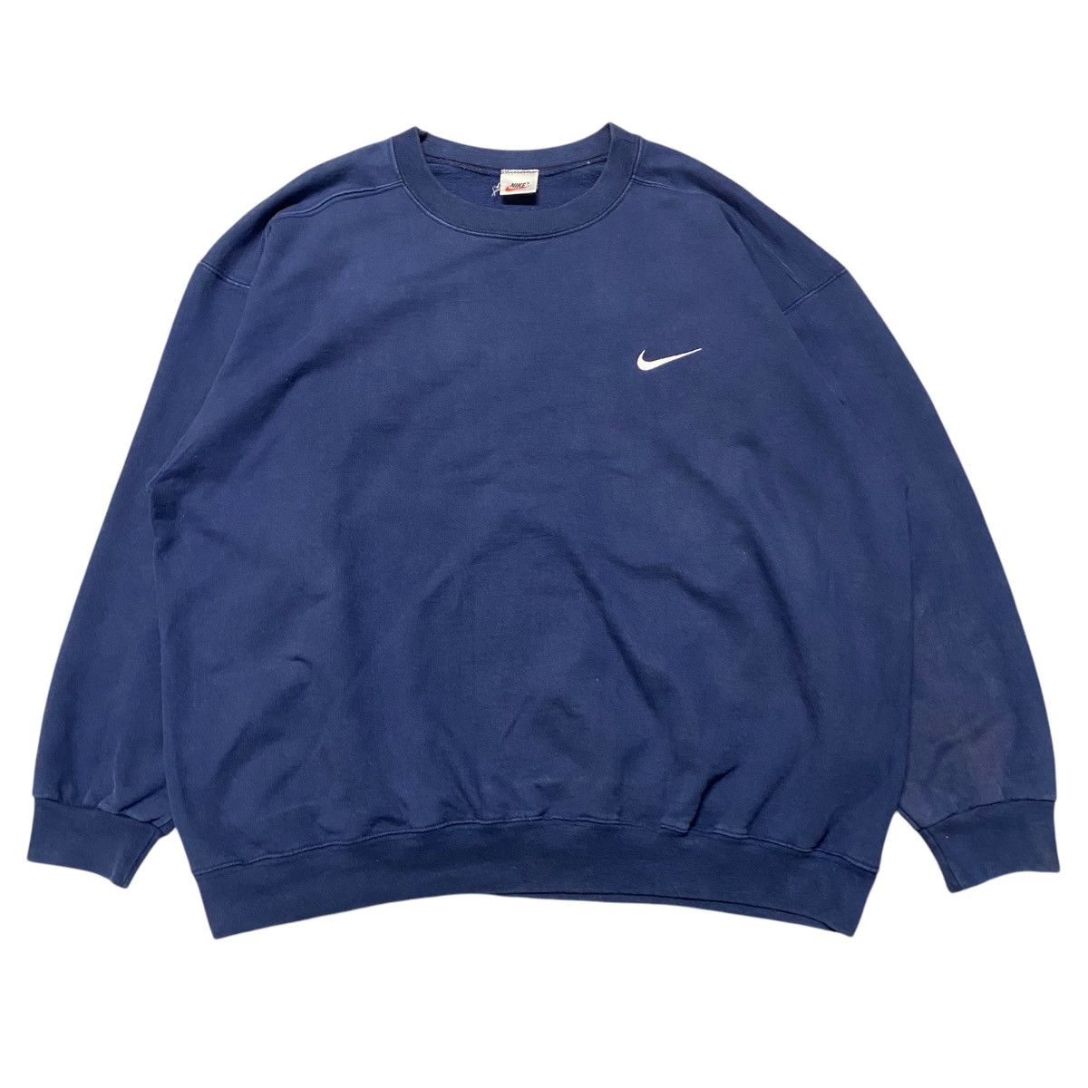 Vintage Vintage 90s Nike Sweatshirt Boxy Navy Blue Size US L / EU 52-54 / 3 - 1 Thumbnail