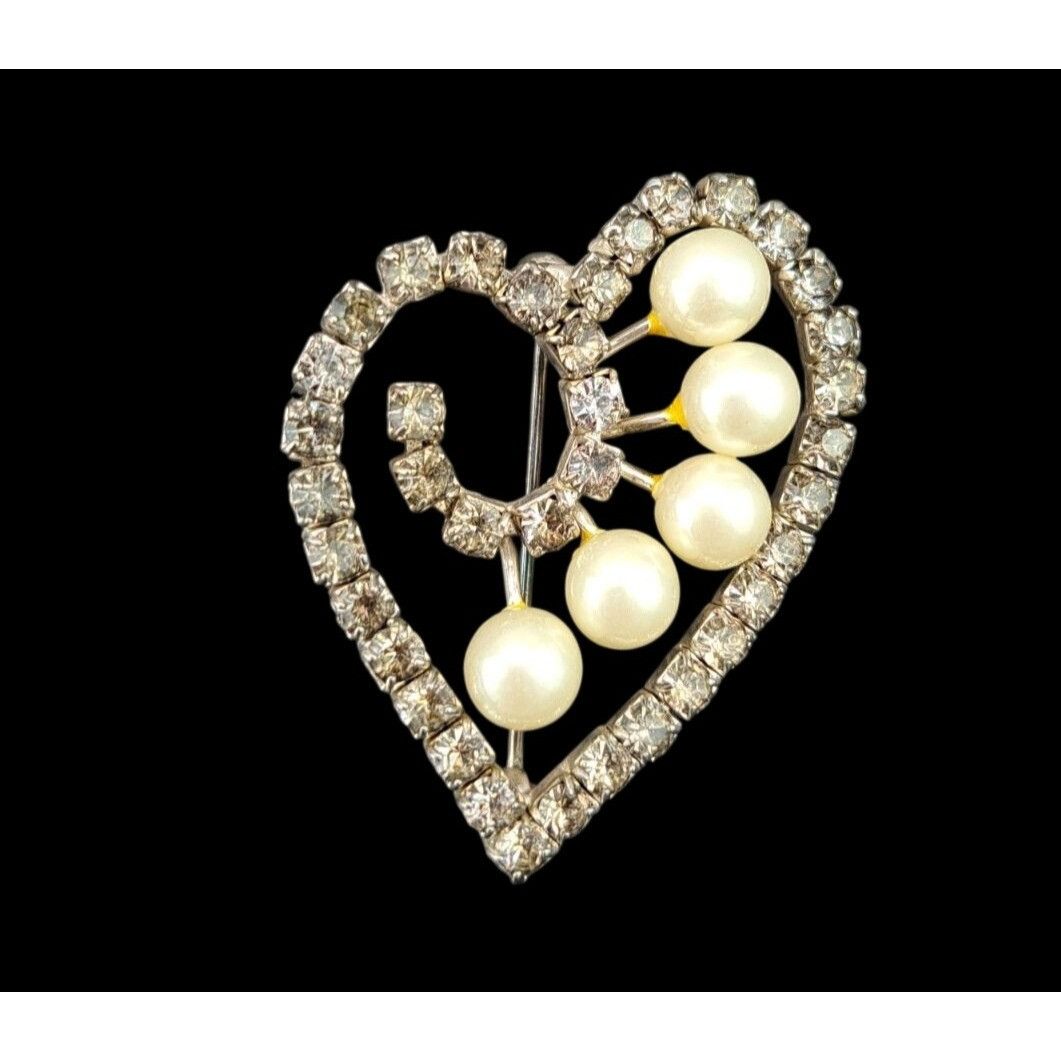 Vintage Vintage Heart-Shaped Rhinestone Faux Pearl Pin Brooch Silver Size ONE SIZE - 1 Thumbnail