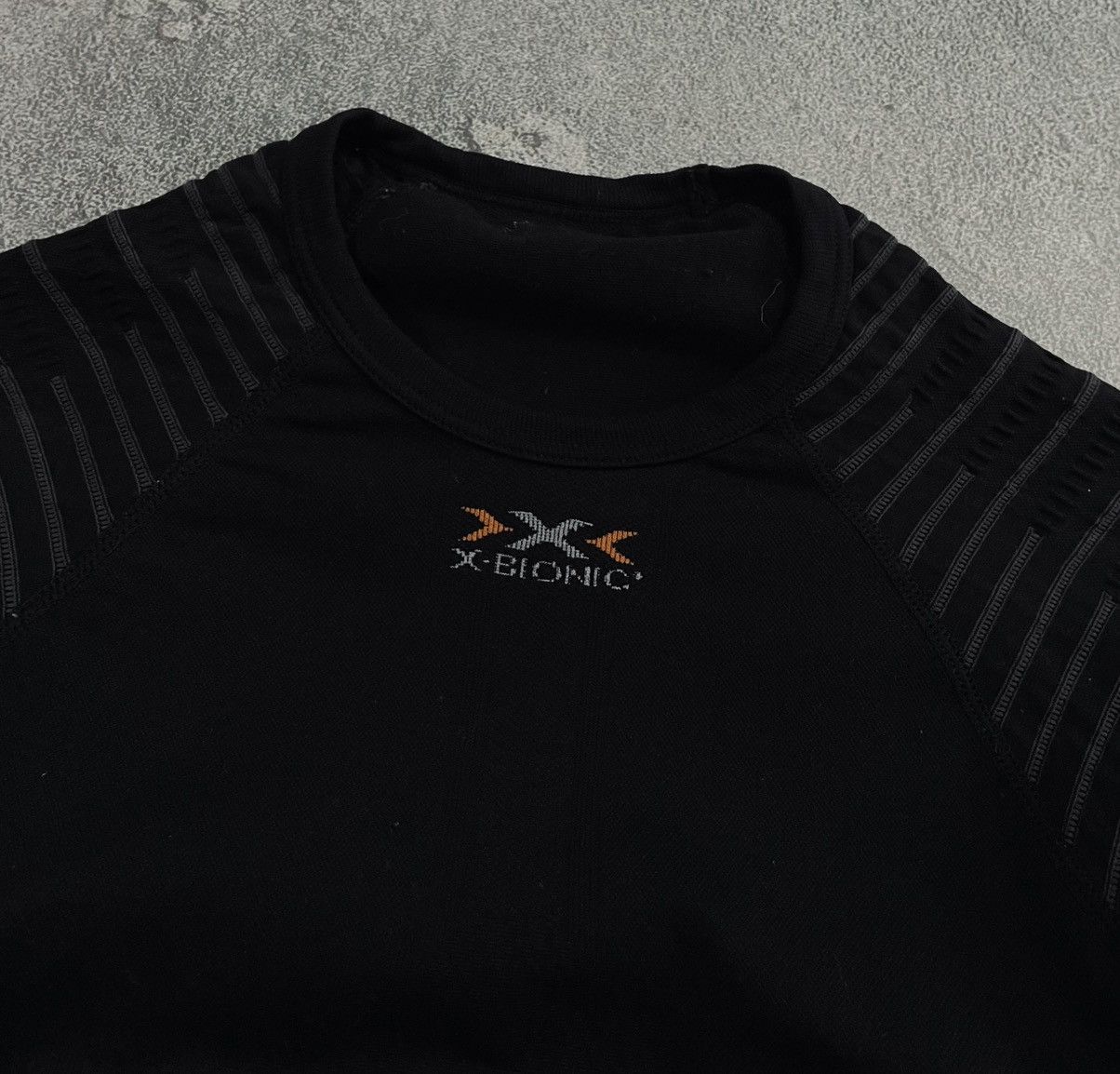 Other X-Bionic Invent Men’s Long Sleeve Thermal Base Layer Top Size US L / EU 52-54 / 3 - 9 Thumbnail