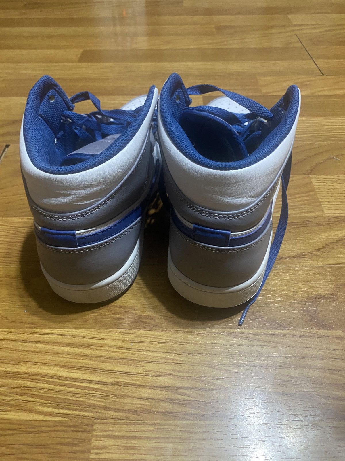 Jordan Brand Jordan 1 mid True Blue Size US 9.5 / EU 42-43 - 4 Thumbnail