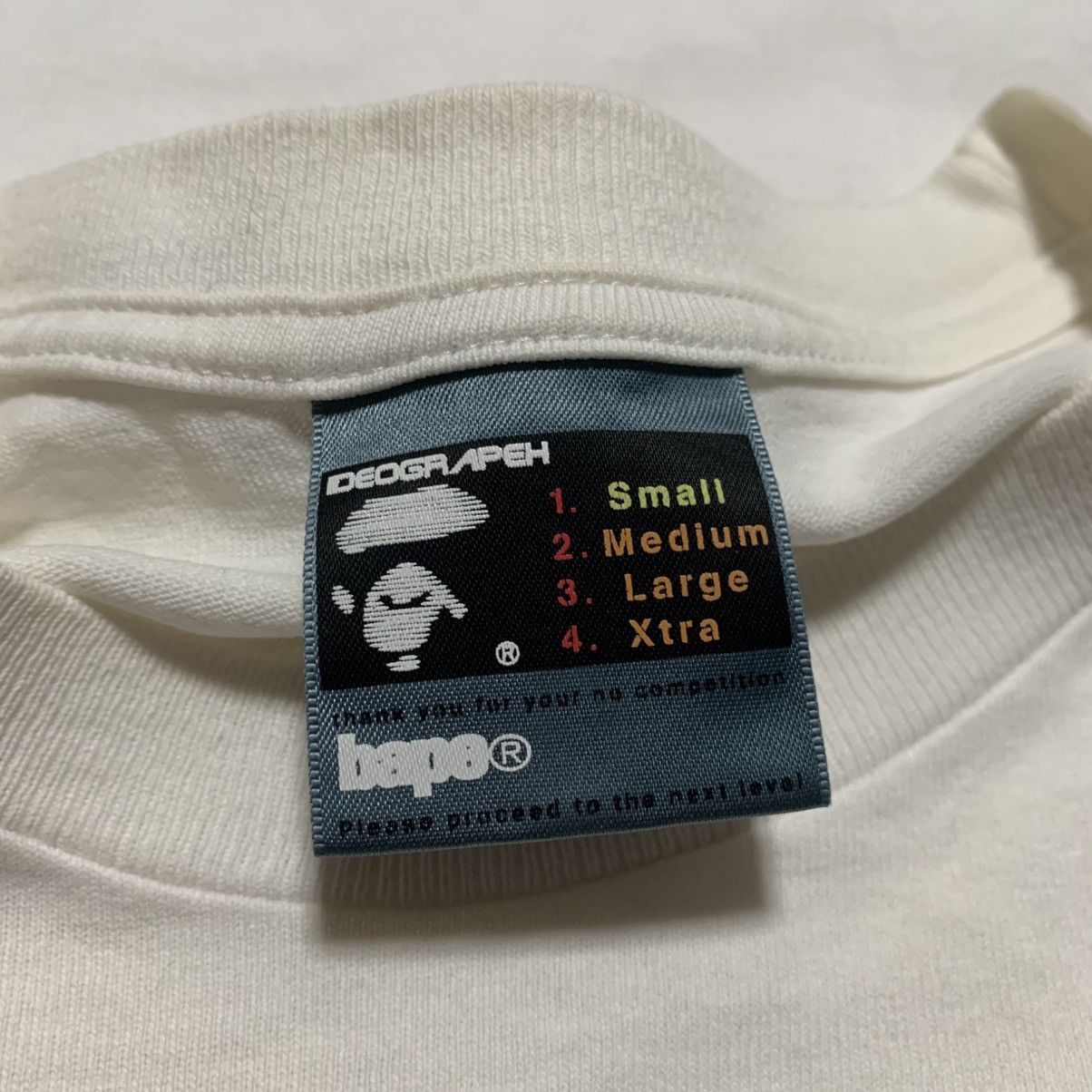 Bape Bape Small Tee Graphic White A Bathing Ape T-Shirt Vintage Size US S / EU 44-46 / 1 - 4 Thumbnail
