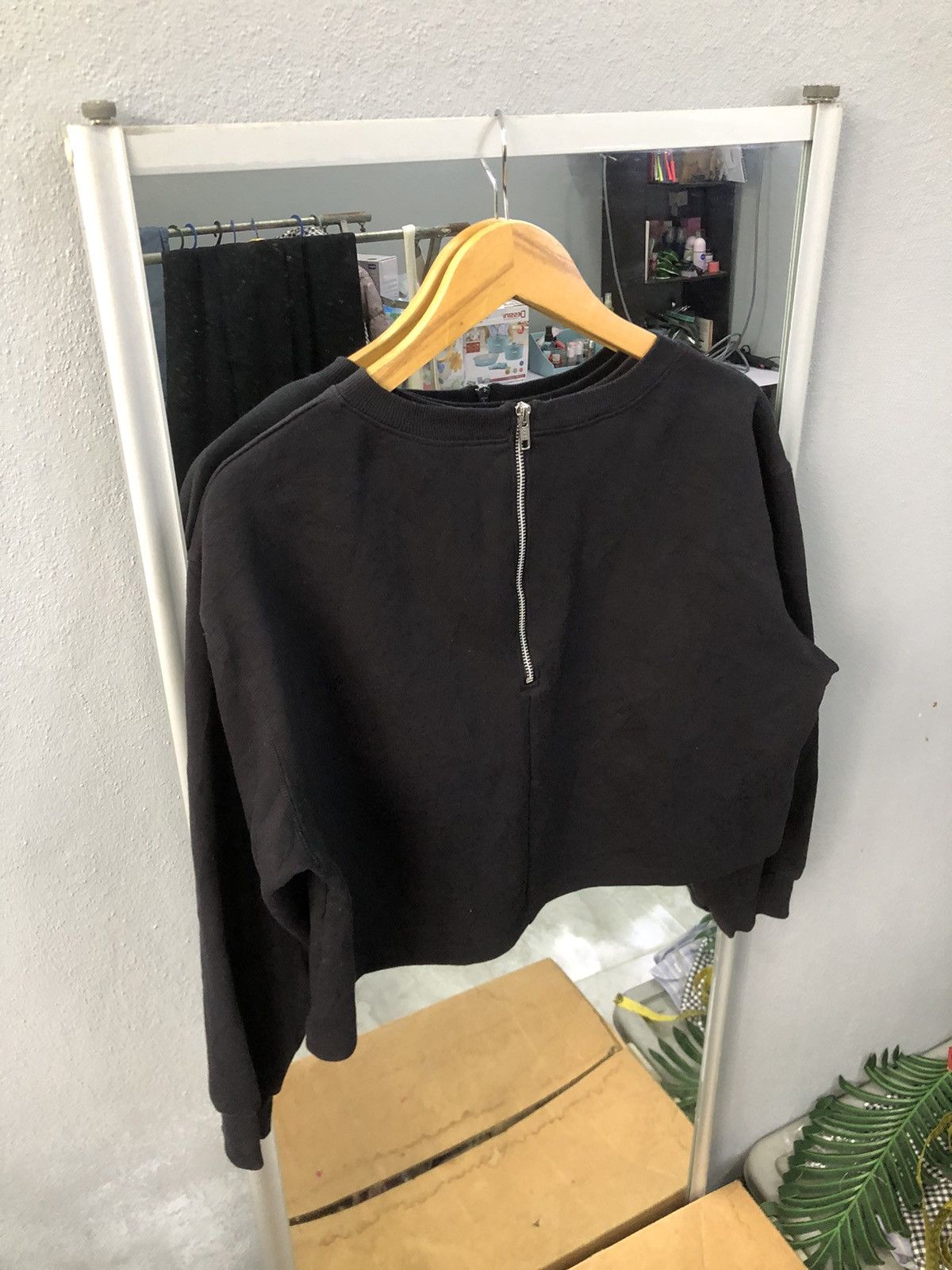 GU GU Japan Cropped Mock Neck Zip Sweatshirt Black Size M / US 6-8 / IT 42-44 - 1 Thumbnail