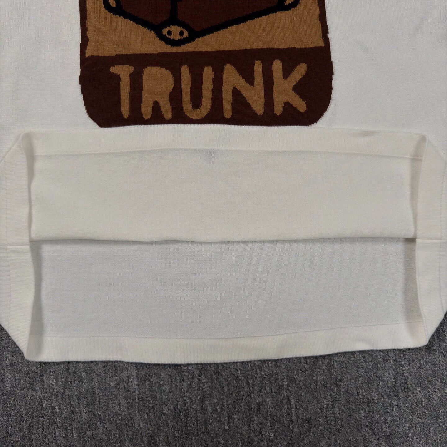 Louis Vuitton LV 26 white trunk print knit short sleeve M Size US M / EU 48-50 / 2 - 7 Thumbnail