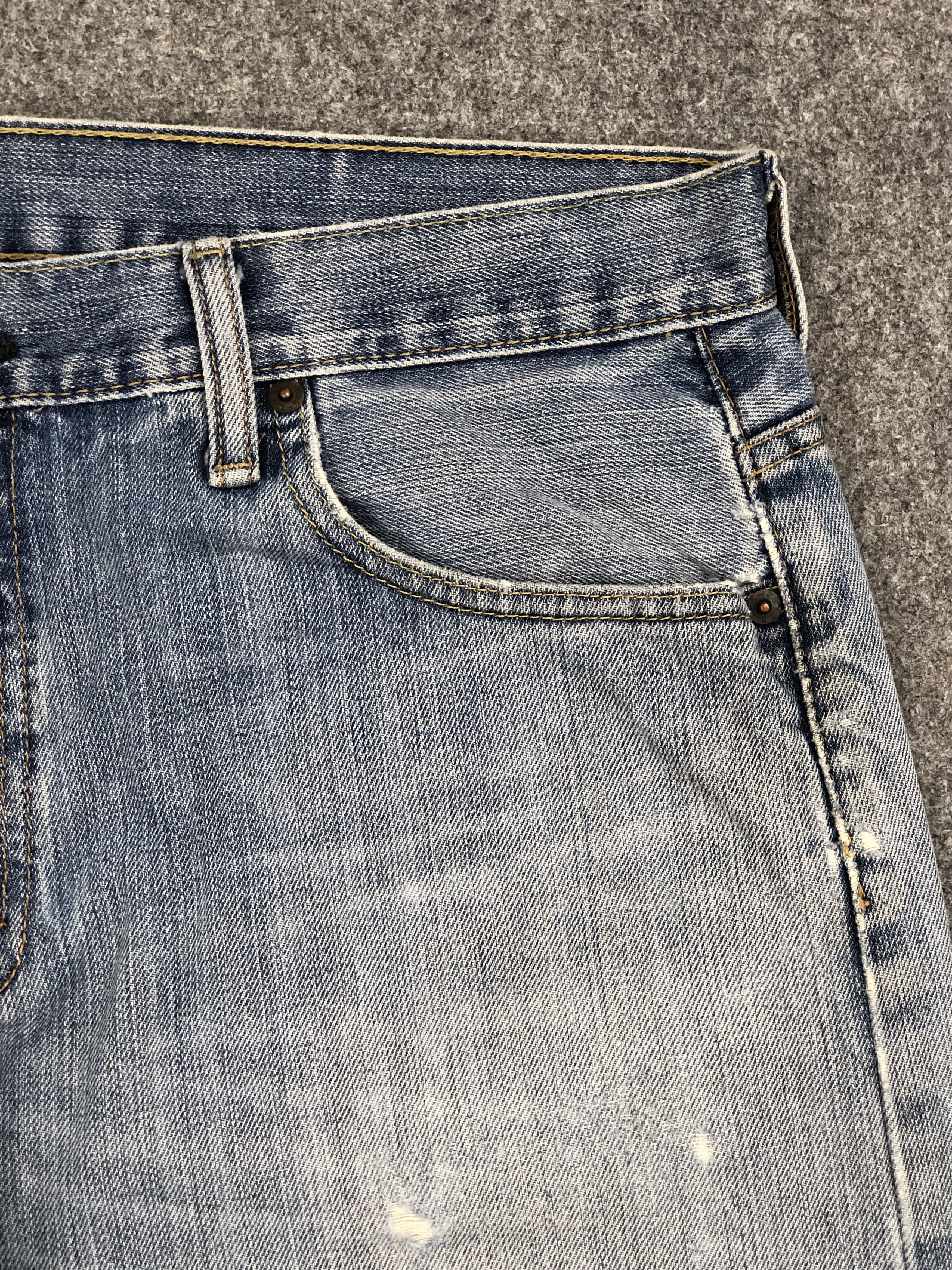 Levi's Vintage Distressed Levis 569 Faded Blue Jeans S0023 Size US 37 - 11 Thumbnail