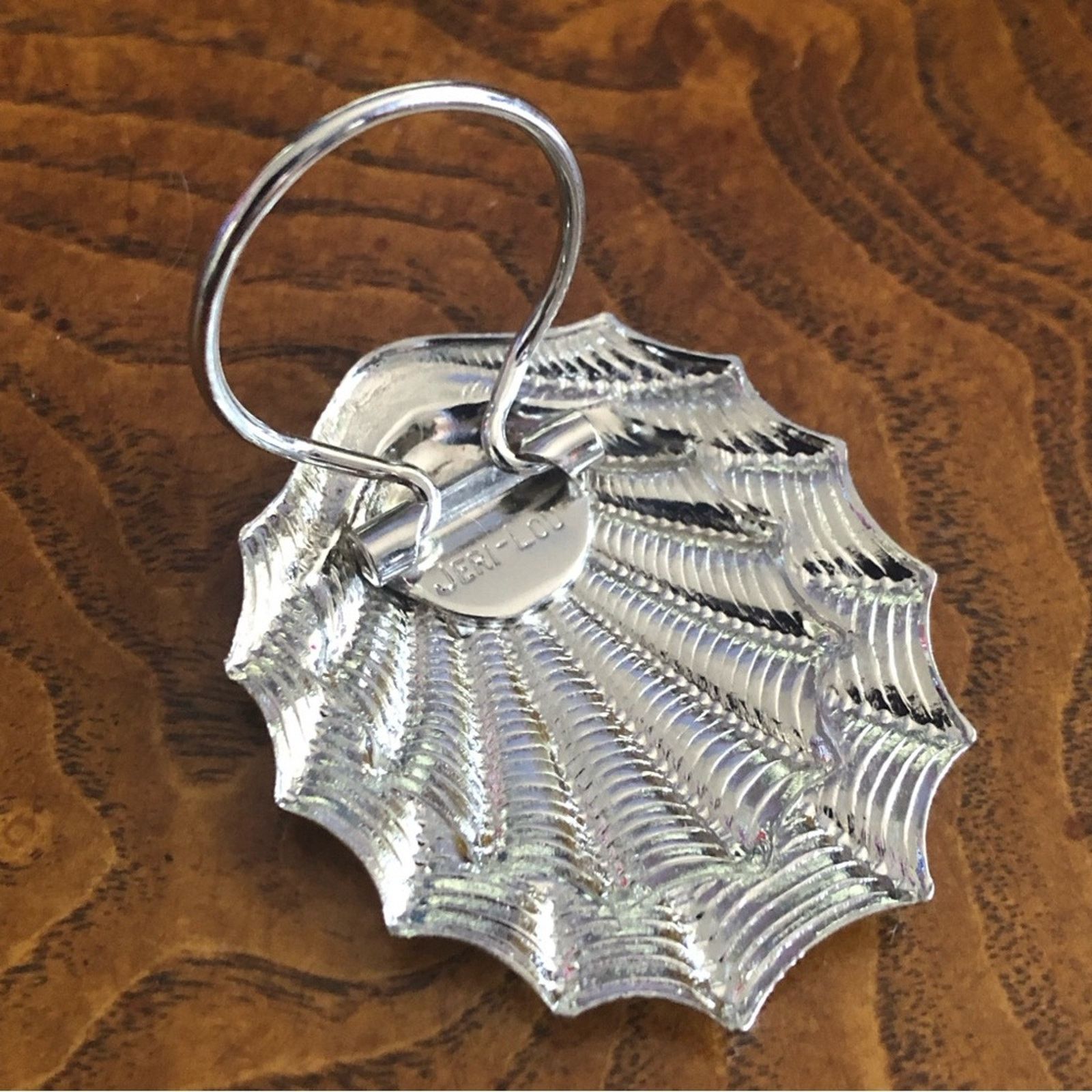 Vintage Vintage Jeri-Lou silver shell scarf clip Size ONE SIZE - 4 Thumbnail