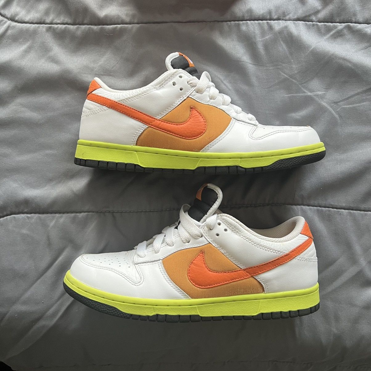 Nike Women’s Nike Dunk Low “Orange Blaze/Shock Orange” Size US 10 / IT 40 - 3 Thumbnail