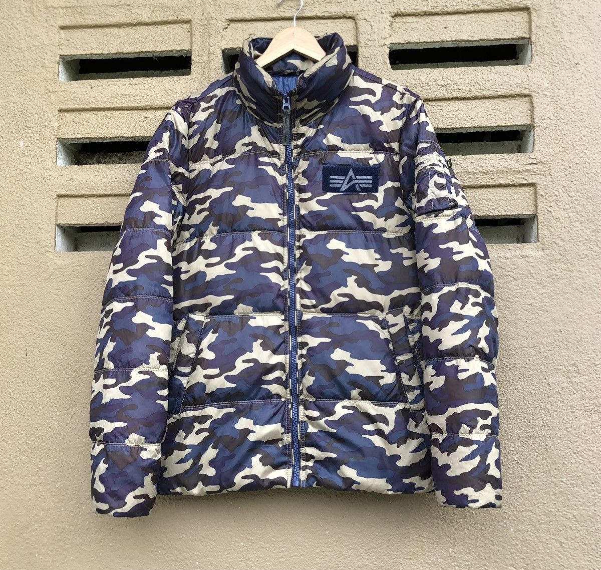 Alpha Industries Alpha Industries Camo Down Feather Puffer Jacket Size US M / EU 48-50 / 2 - 1 Thumbnail