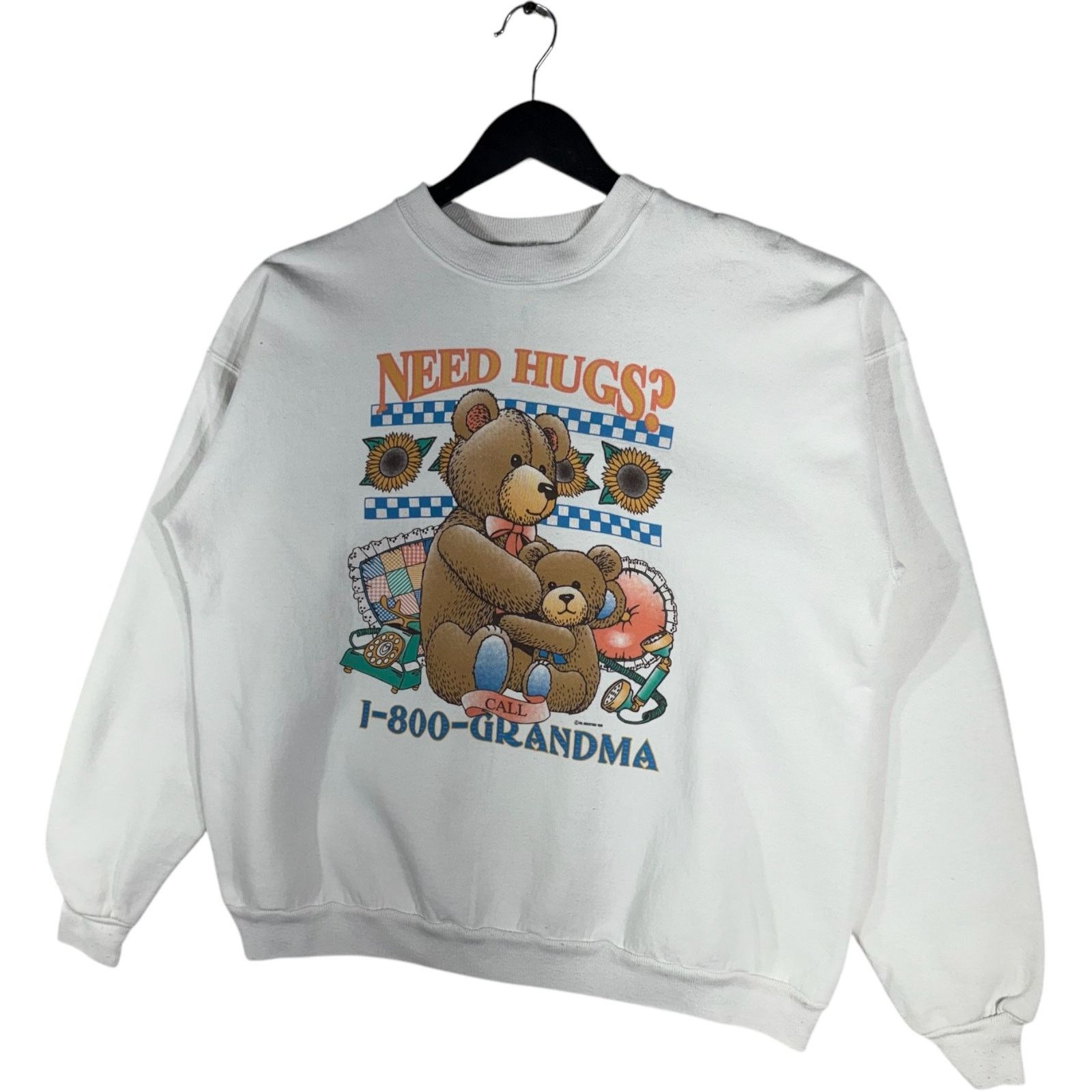 Vintage Vintage "Need A Hug? Call 1-800 Grandma" Crewneck XL Size US XL / EU 56 / 4 - 3 Thumbnail