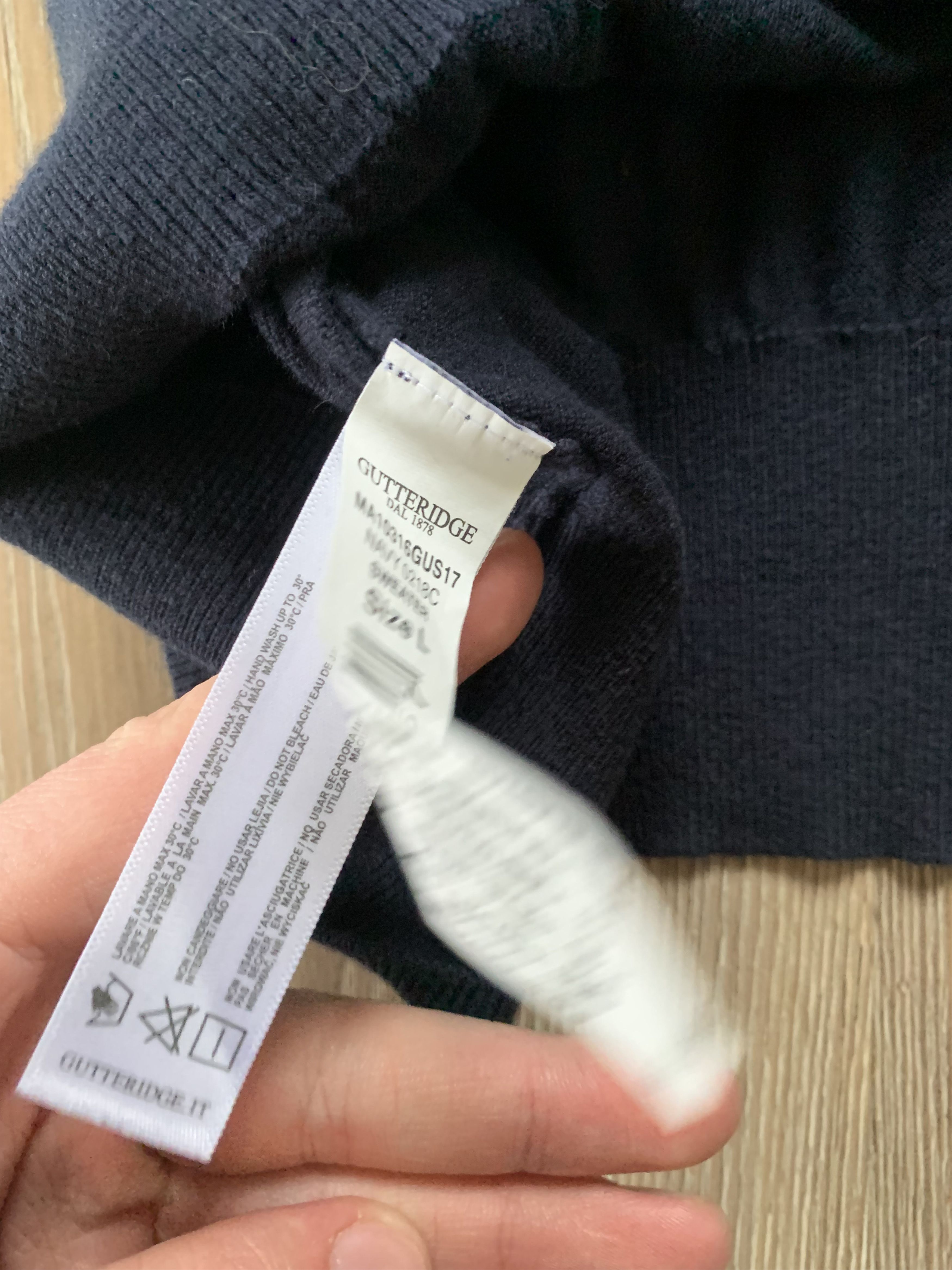 Other Gutteridge Black Label Cashmere Blend V-Neck Sweater Size US L / EU 52-54 / 3 - 7 Thumbnail