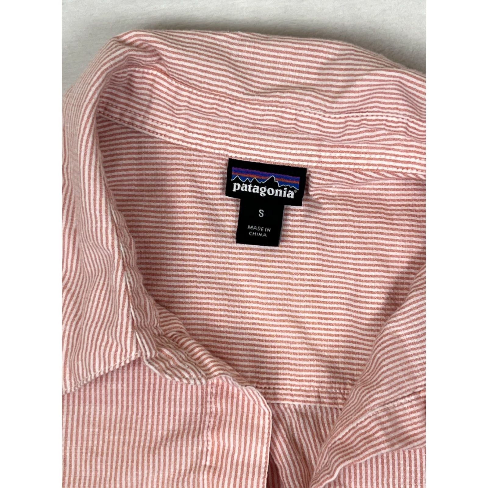 Patagonia Patagonia Shirt Womens Small Red Striped Button Front Long Sleeve Cotton Size S / US 4 / IT 40 - 3 Thumbnail