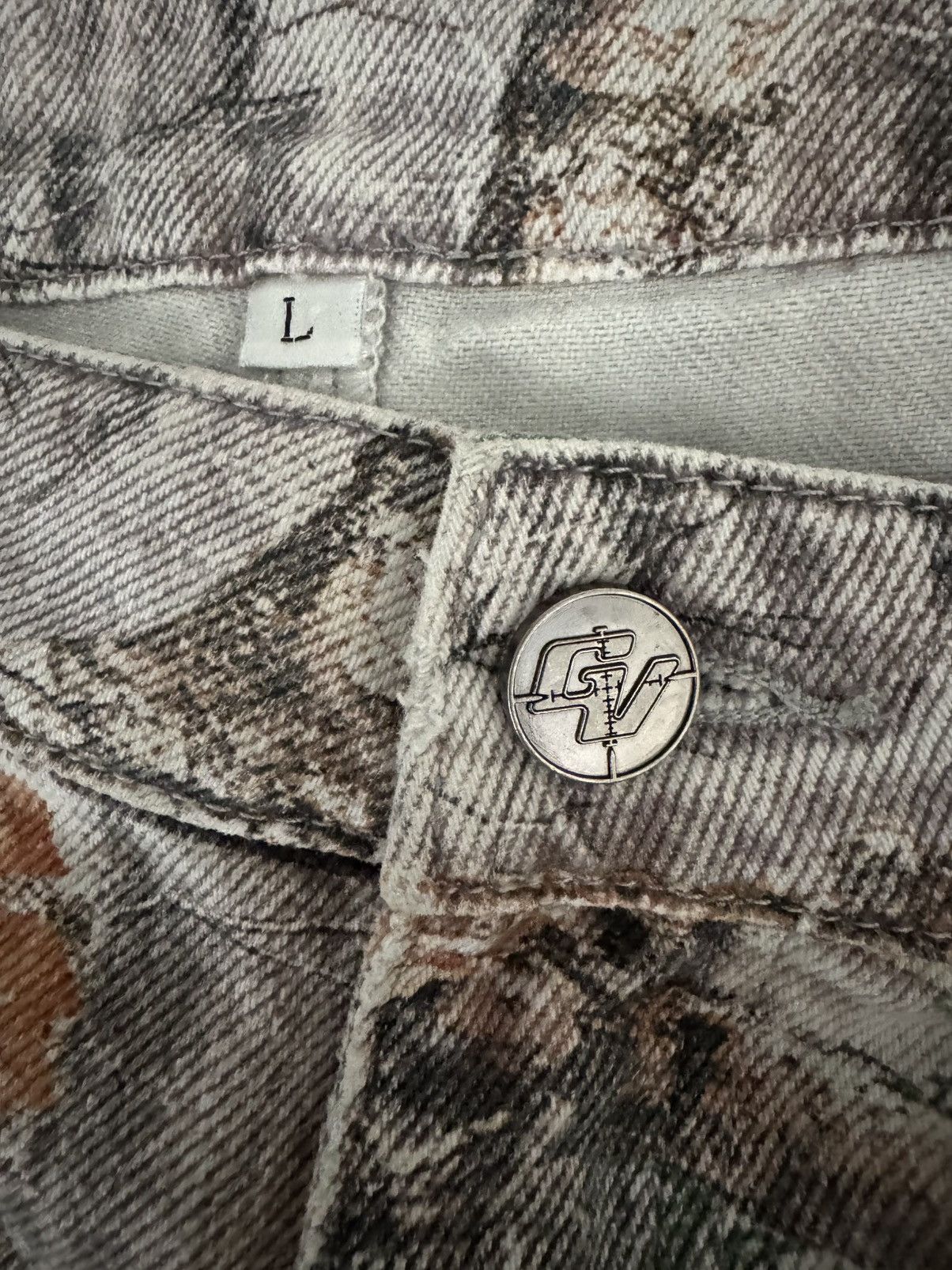 The GV Gallery GV Gallery Realtree Camo Cargo Pants (Large) Size US 34 / EU 50 - 3 Thumbnail