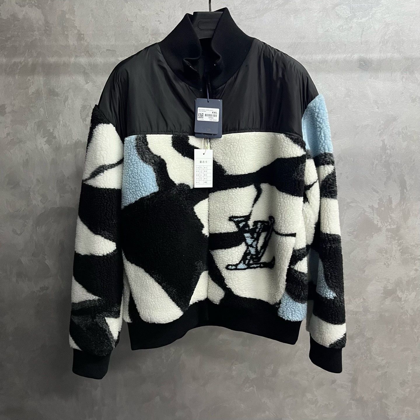 Louis Vuitton Louis Vuitton Multi Light Jacket xxl Men Size US XXL / EU 58 / 5 - 1 Thumbnail