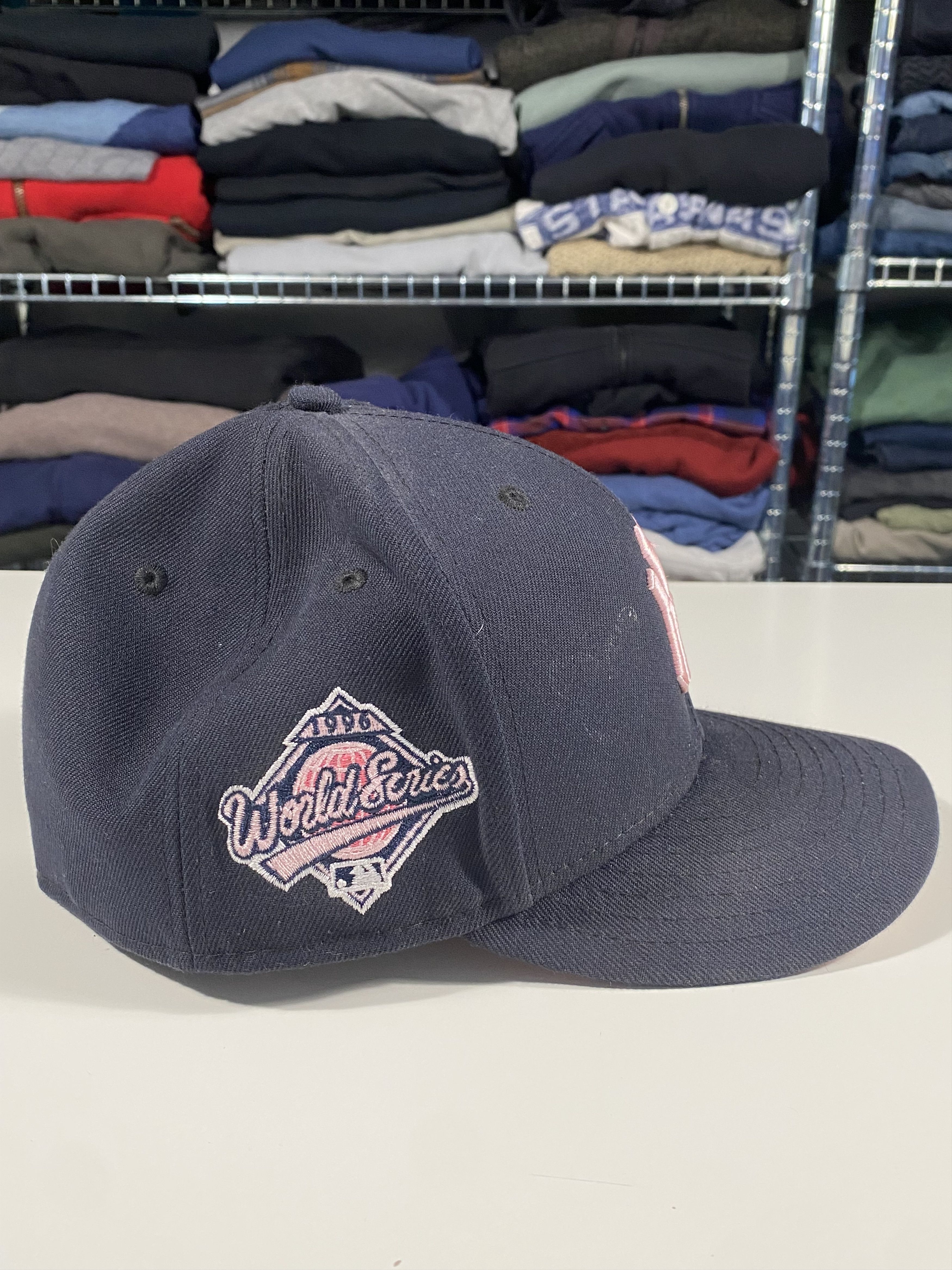 MLB New Era New York Yankees Side Patch Fitted Size 7 3/8 Size ONE SIZE - 5 Thumbnail