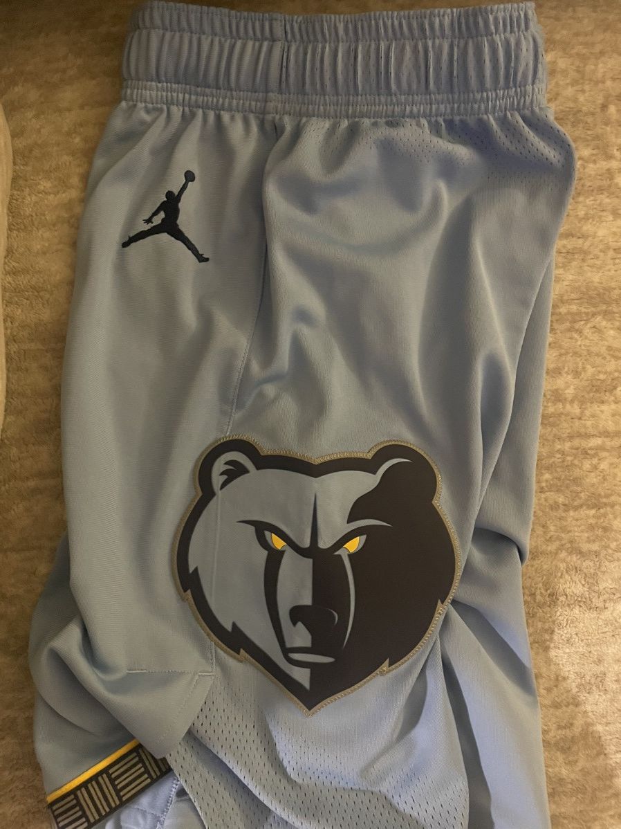 Jordan Brand Official NBA Memphis Grizzlies Jordan Game Shorts Size US 34 / EU 50 - 2 Thumbnail