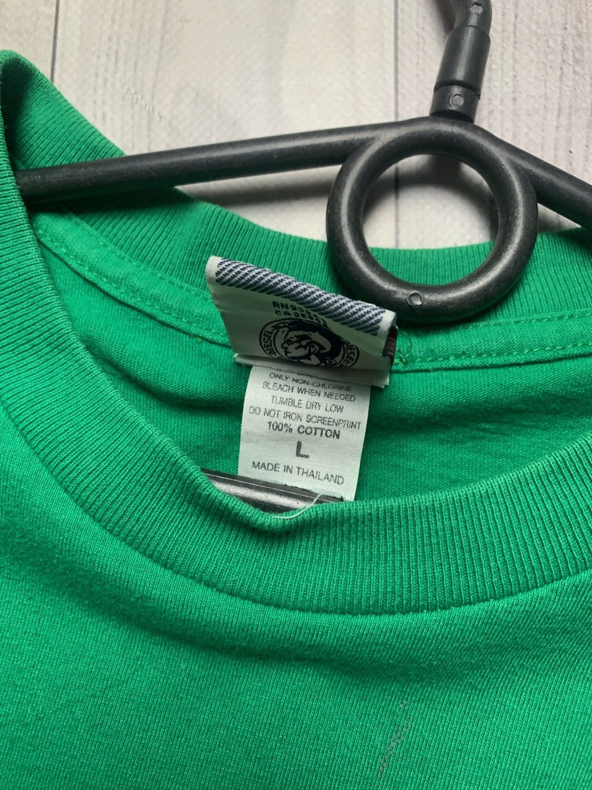 Diesel × Vintage Vintage Diesel green tee big logo size L Size US L / EU 52-54 / 3 - 5 Thumbnail