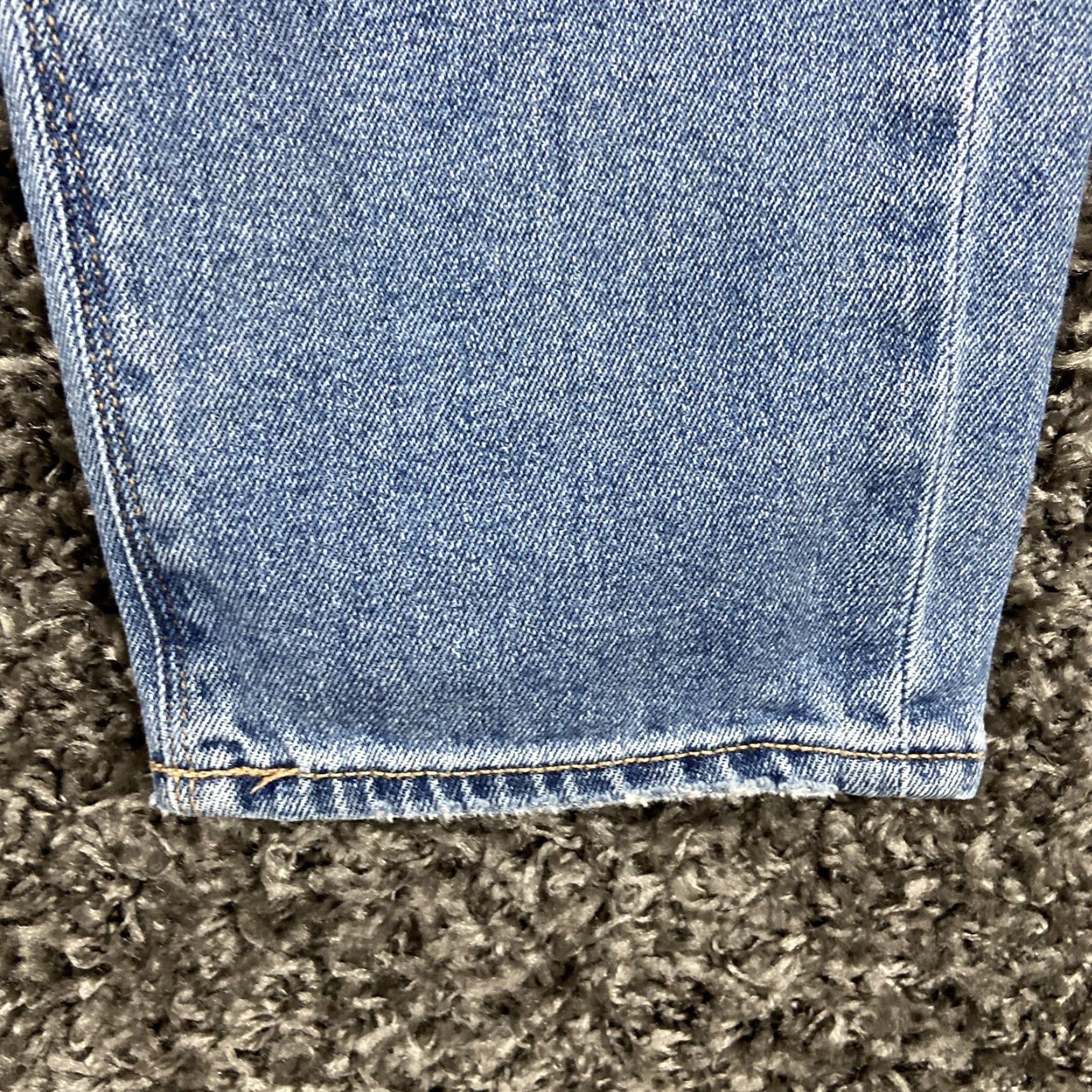 American Eagle Outfitters American Eagle Jeans Women 6 Blue Distressed Comfort Stretch Mom Size 28" / US 6 / IT 42 - 2 Thumbnail