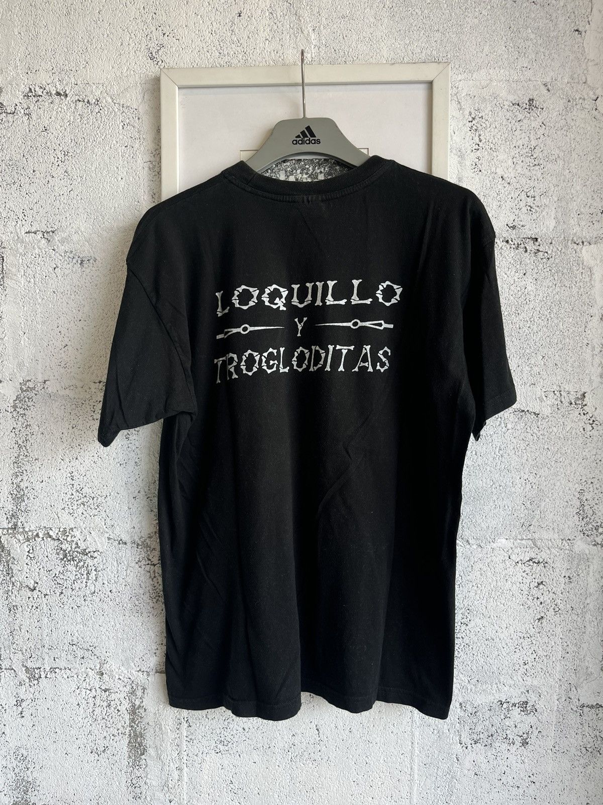 Band Tees × Vintage Vtg LOQUILLO Y TROGLODITAS Band Tshirt Size US M / EU 48-50 / 2 - 3 Thumbnail