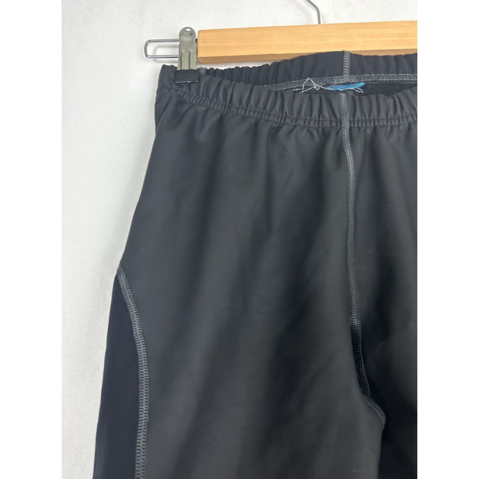 Teva Teva Bermuda Shorts Mens Small Black Polyester 28x10 Drawstring Shirt? Size US 29 - 4 Thumbnail