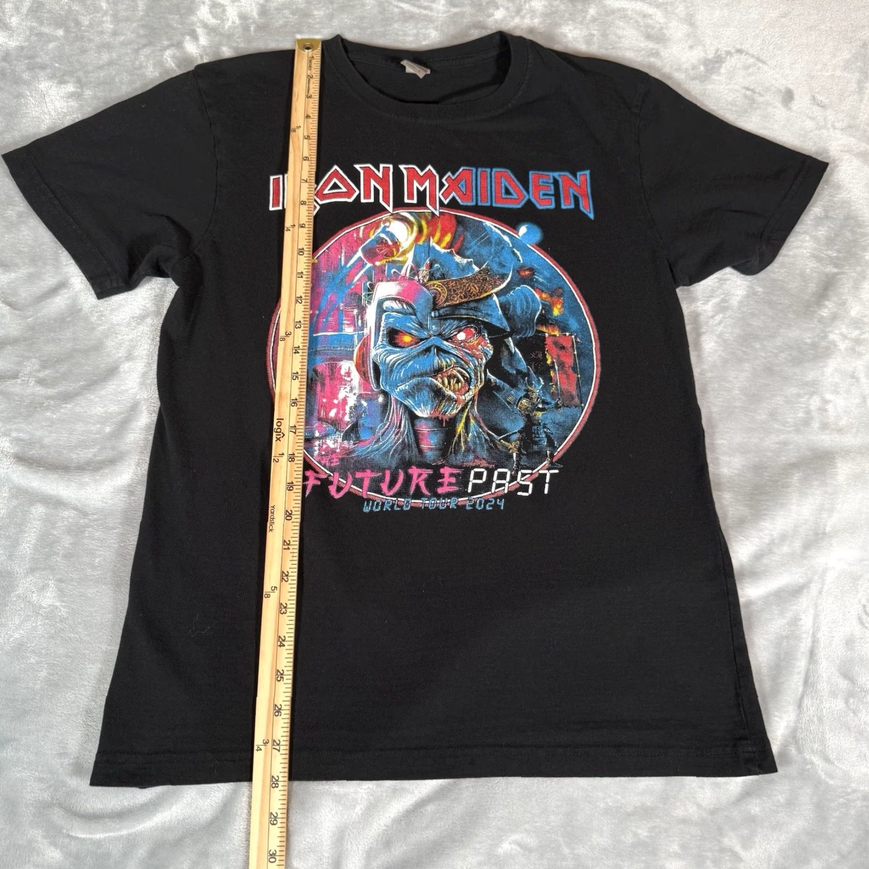 Vintage VINTAGE Iron Maiden Future Past World Tour T Shirt Mens L Black Double-Sided Graphic Print 90s Concert Mens Size US M / EU 48-50 / 2 - 8 Thumbnail