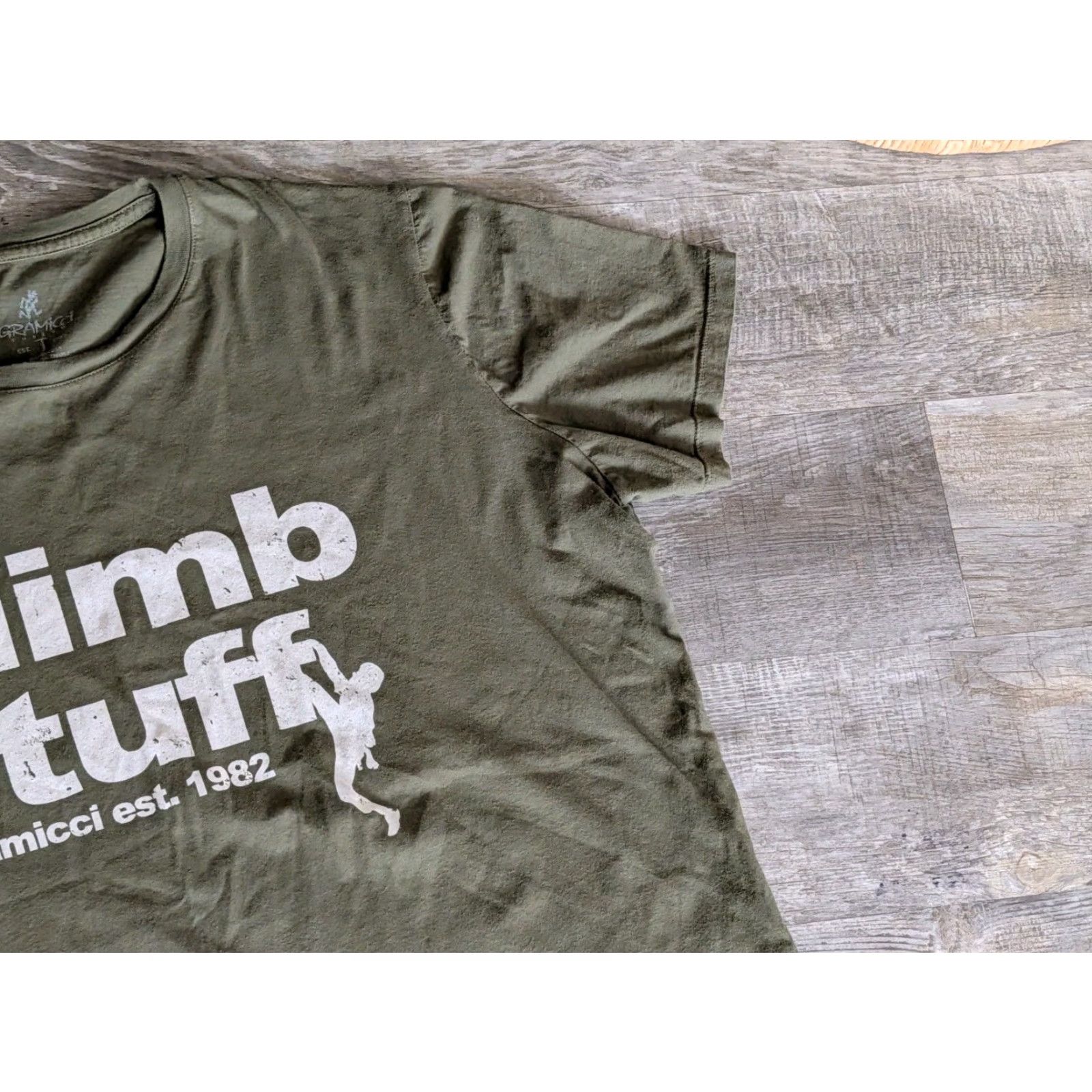 Gramicci Gramicci Shirt Men XL Green Short Sleeve Crew Neck 100% Organic Cotton Graphic Print USA 90s Outdoor Vintage-Inspired Size US XL / EU 56 / 4 - 3 Thumbnail