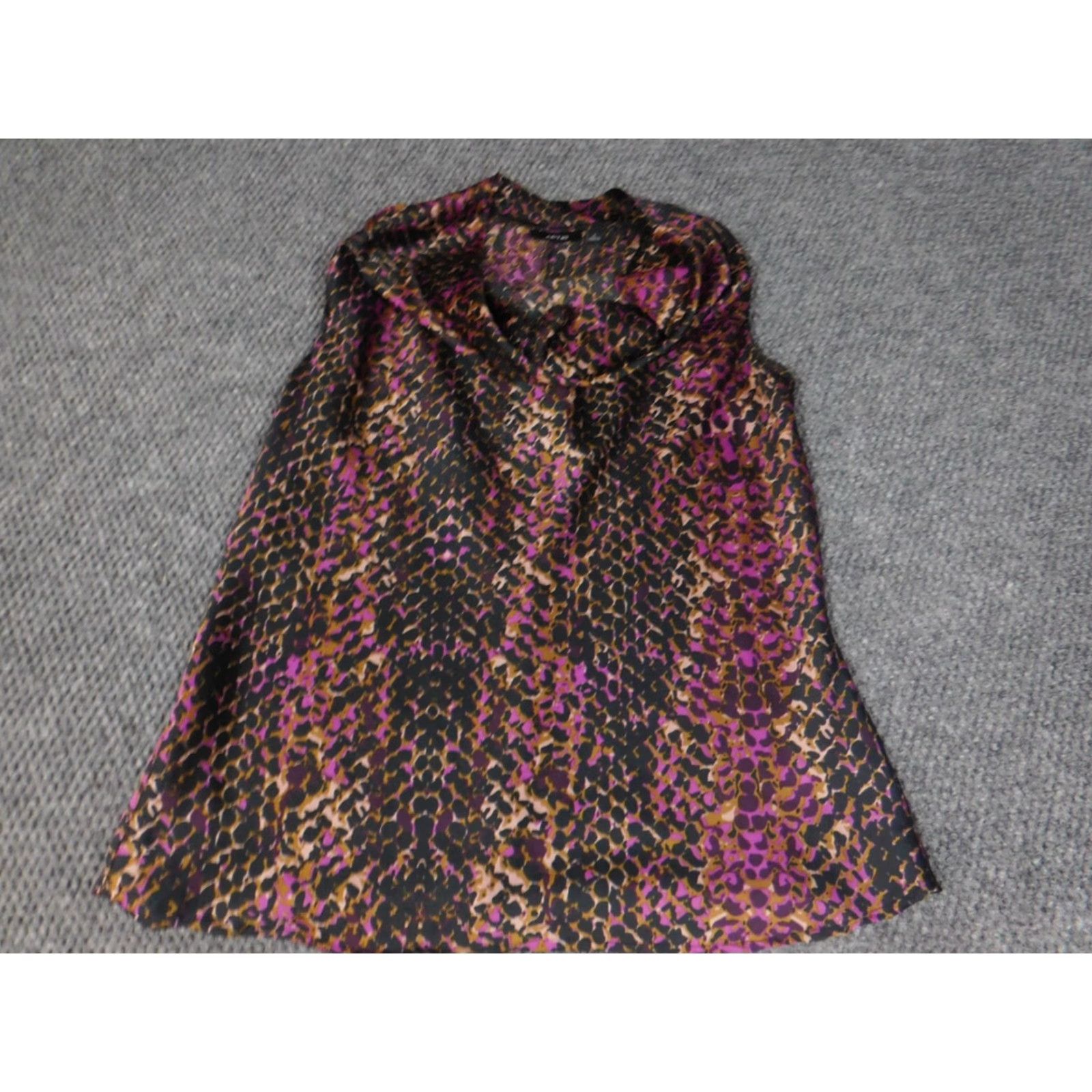 Apt. 9 Apt 9 Blouse Shirt Womens Small Purple Cap Sleeve Crew Neck Pullover Polyester Rayon Button Casual Regular Vintage: No Size S / US 4 / IT 40 - 2 Thumbnail