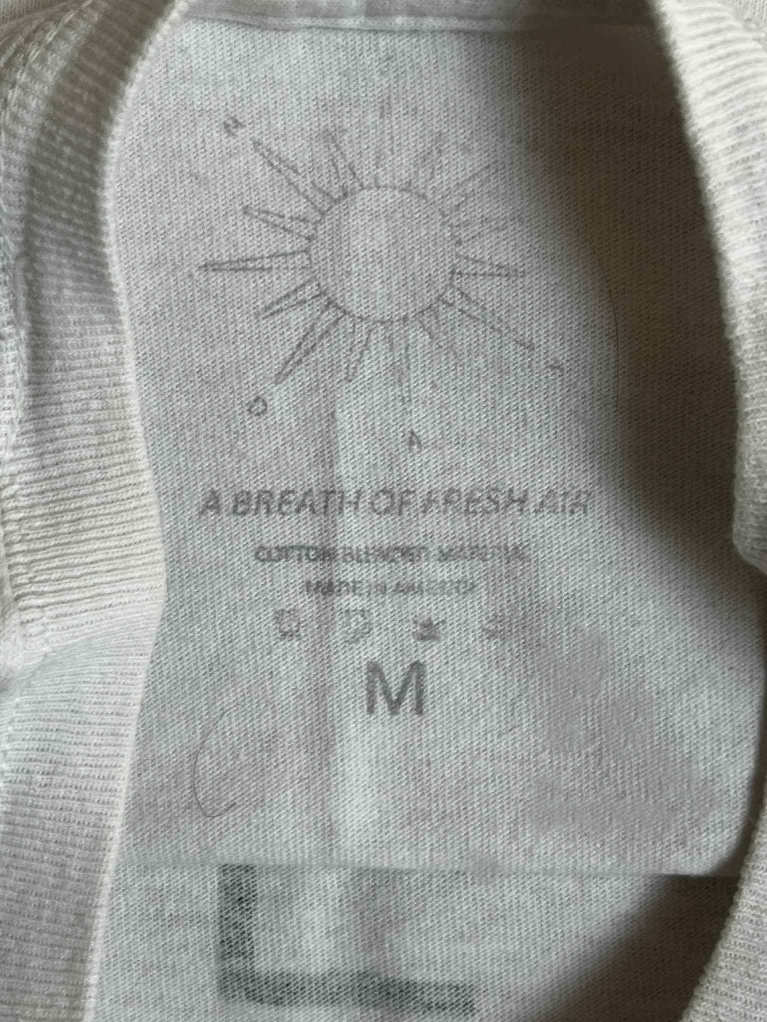 Vintage Vintage A Breath of Fresh Air New Day T Shirt M Size US M / EU 48-50 / 2 - 3 Thumbnail