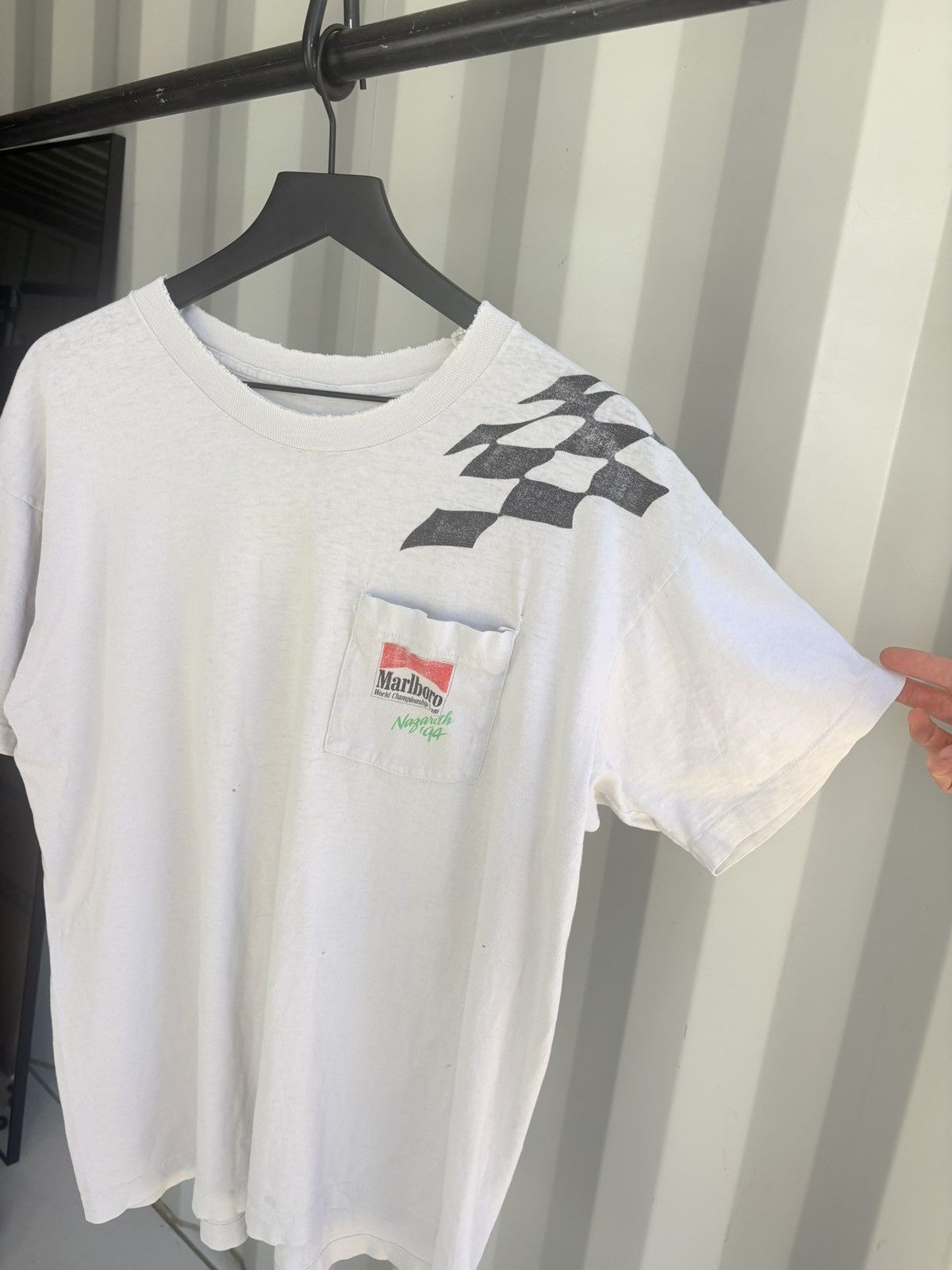 Vintage Vintage Marlboro Racing Shirt Faded Distressed Band Grunge Size US XL / EU 56 / 4 - 2 Thumbnail