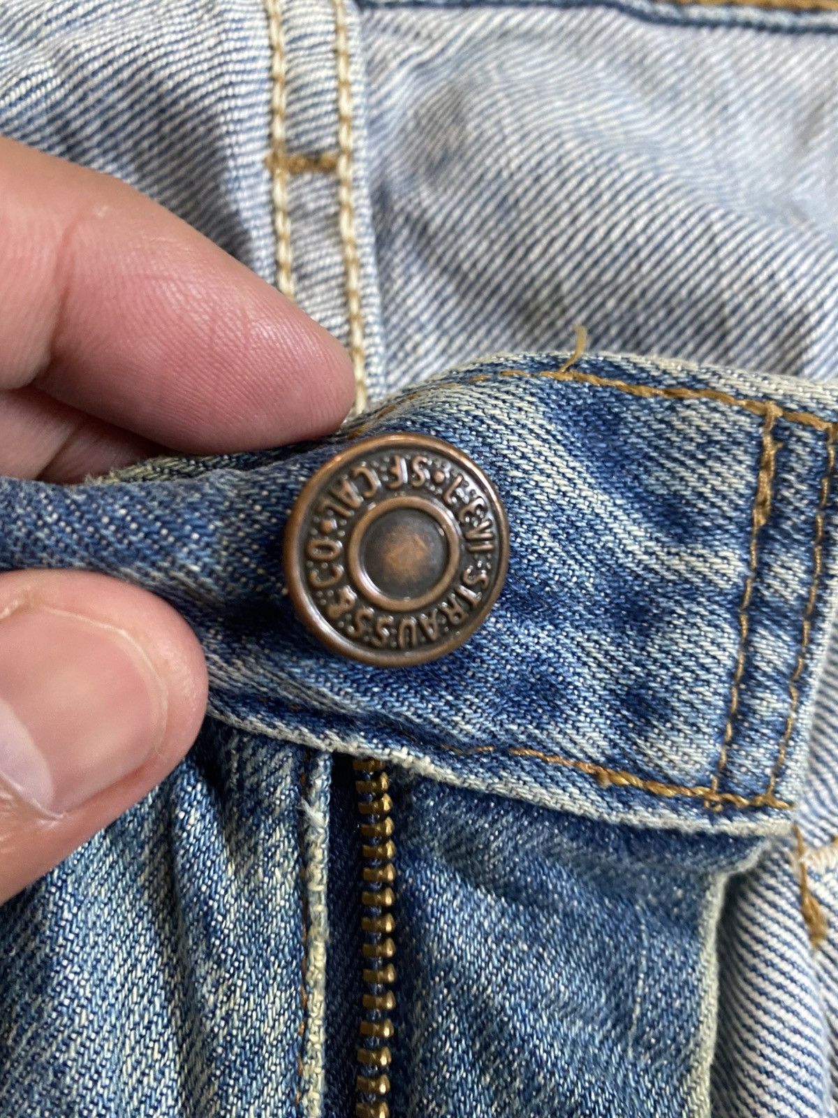 Levi's VINTAGE LEVIS 505 Size US 35 - 16 Thumbnail