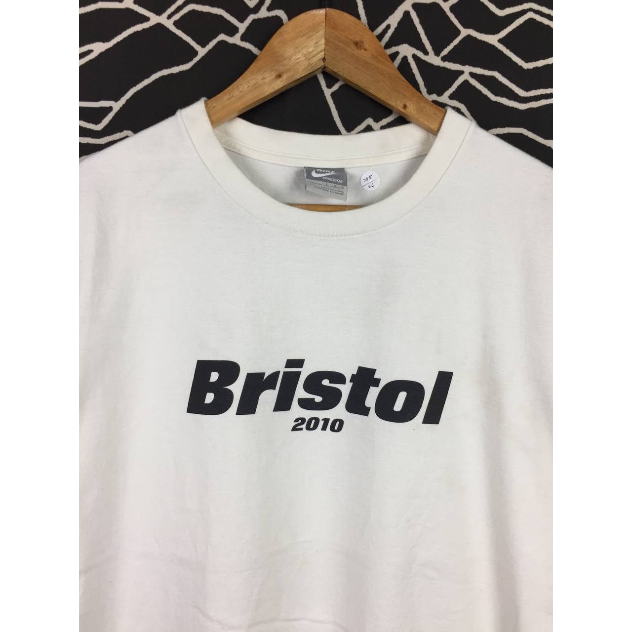 F.C.R.B × Nike × Vintage Nike Sportswear FCRB FC Real Bristol Spell Out Tee Size US M / EU 48-50 / 2 - 3 Thumbnail