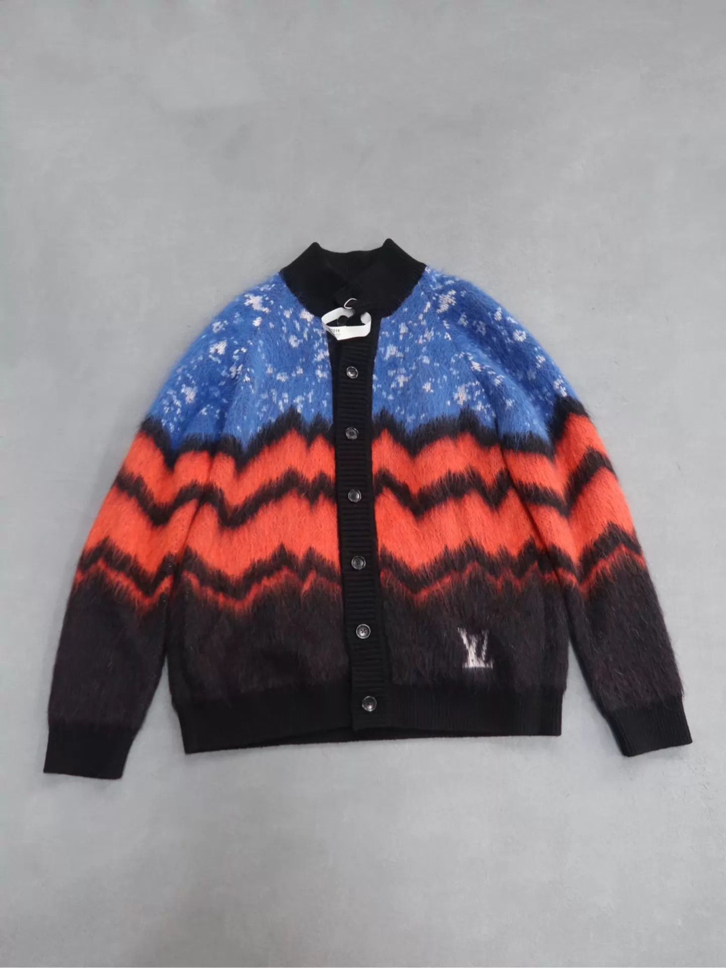 Louis Vuitton Louis Vuitton Mohair Jacquard Logo Knitted Cardigan L Size US L / EU 52-54 / 3 - 1 Thumbnail