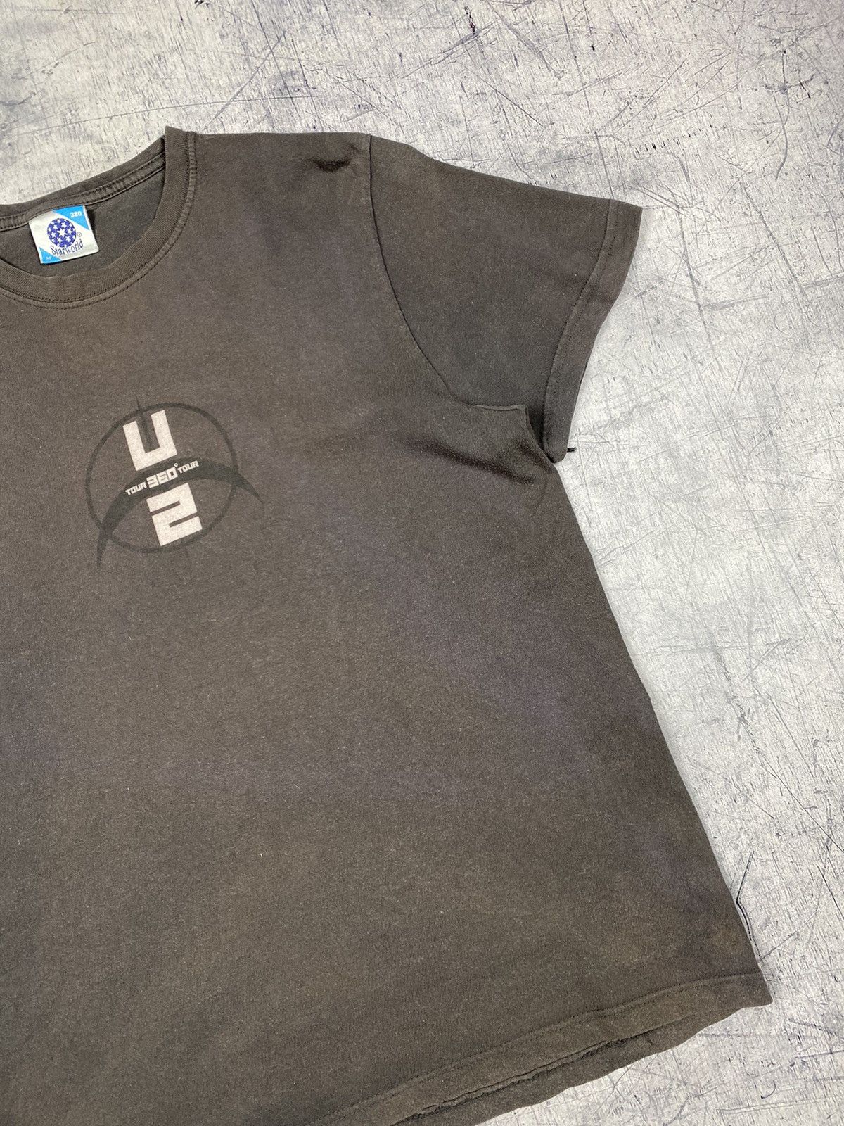Band Tees Vintage U2 360 Tour Faded Tee T Shirt Size US M / EU 48-50 / 2 - 6 Thumbnail